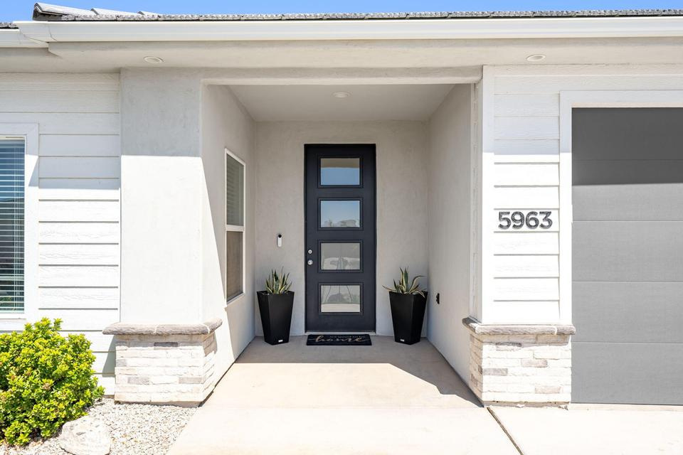 SAGE CANYON 16 - Residential