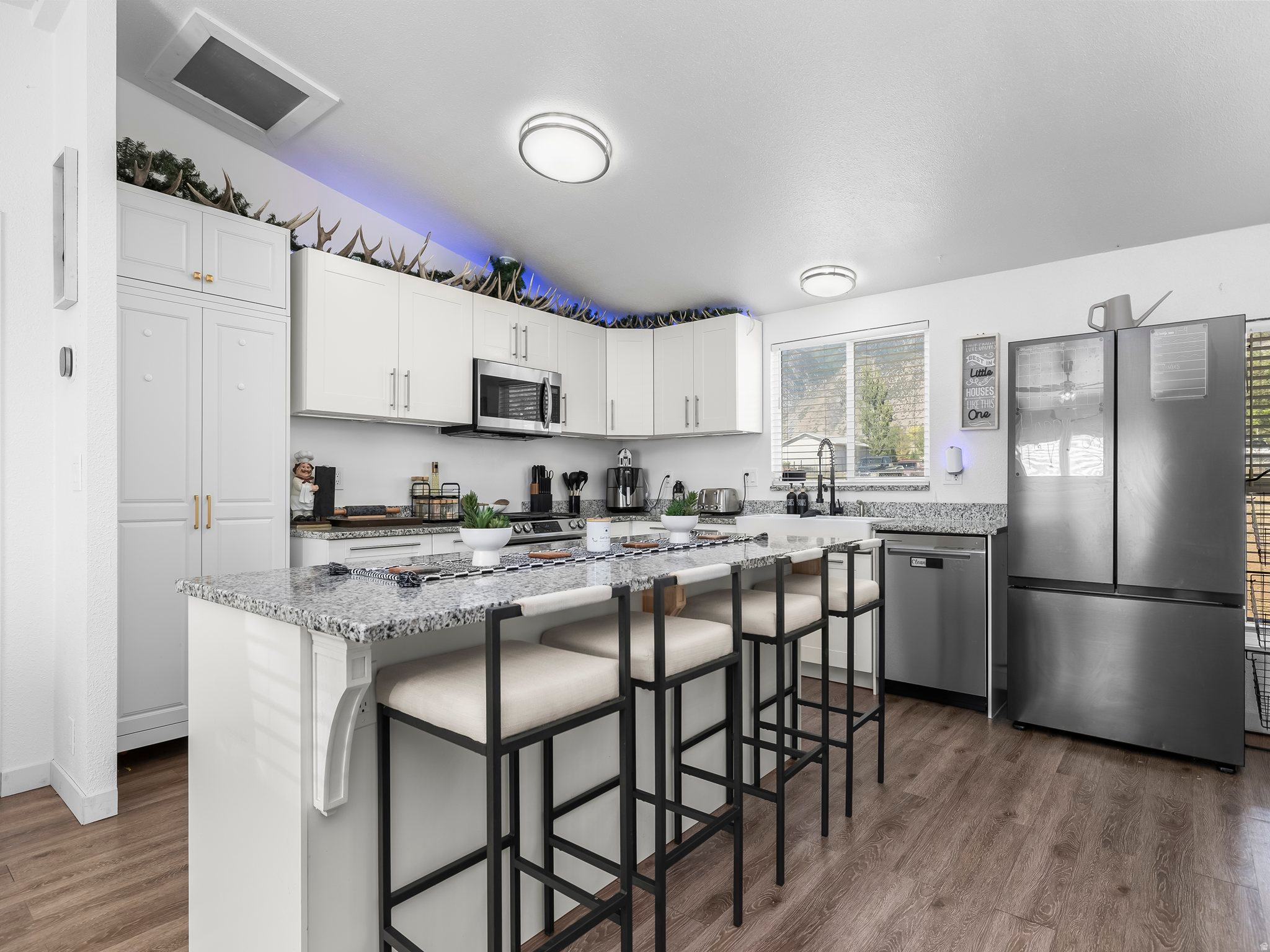 COUNTRYSIDE ESTATES - Residential