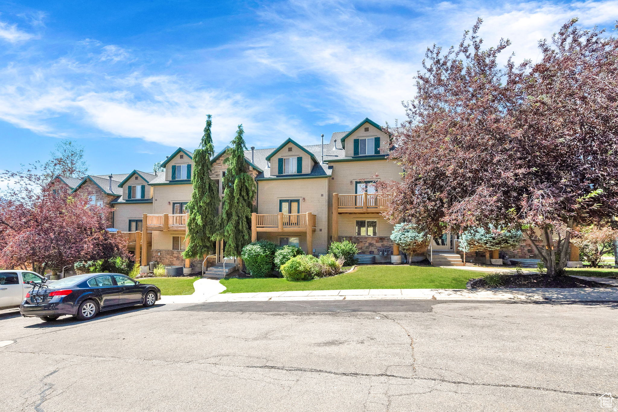 MOOSE HOLLOW - Residential