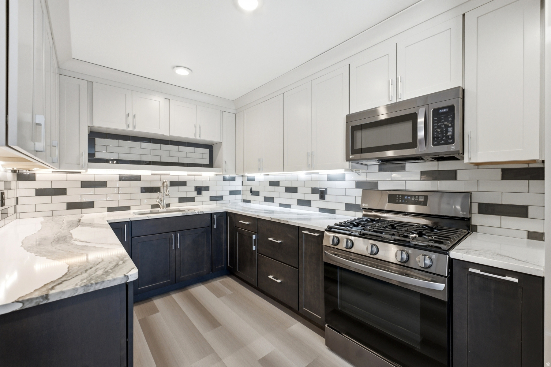 SCANDIA VILLAGE - Residential
