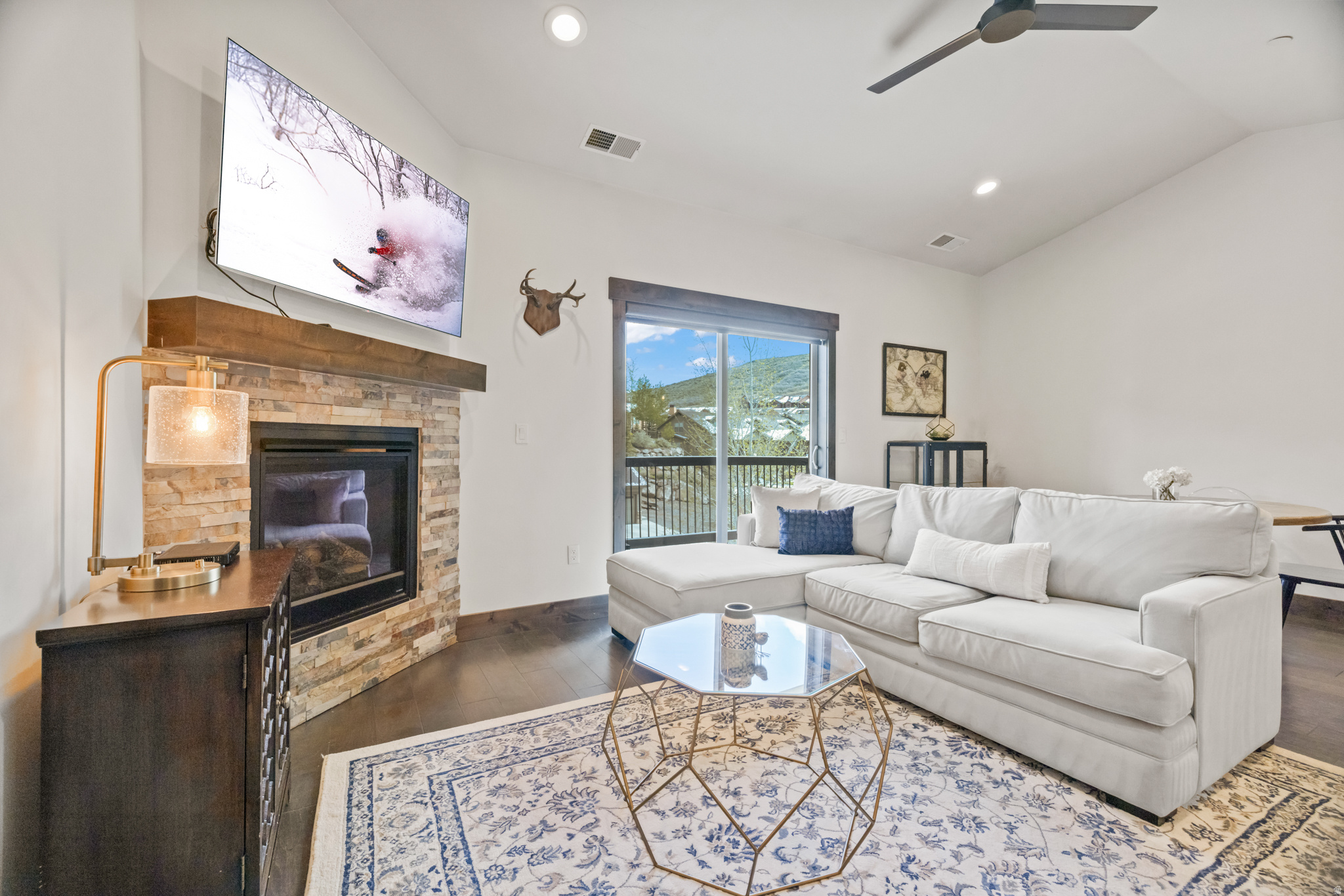 Experience elevated mountain living in this beautifully furnished, one-bedroom condo at Black Rock Ridge, ideally located minutes from Park City, Deer Valley, and Jordanelle Reservoir. This turnkey retreat offers luxury finishes, an open and functional layout, and access to premier resorts. Perfect as a full-time residence, weekend escape, or investment property, with immediate access to world-class skiing, hiking, biking, boating, and endless four-season recreation. Enjoy the convenience of mountain living with quick access to Main Street Park City and Salt Lake International Airport.