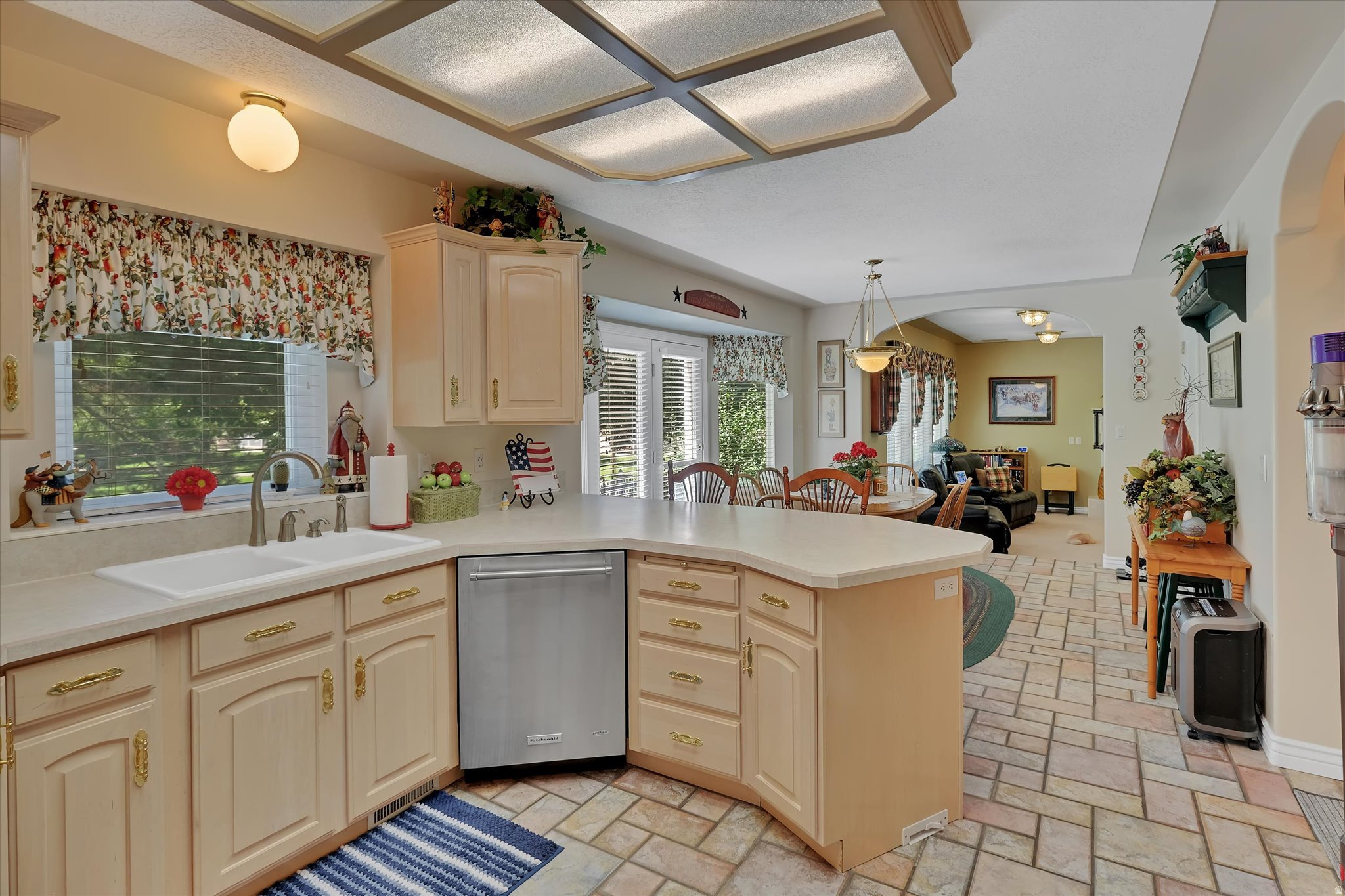 SUMMIT PARK - Residential