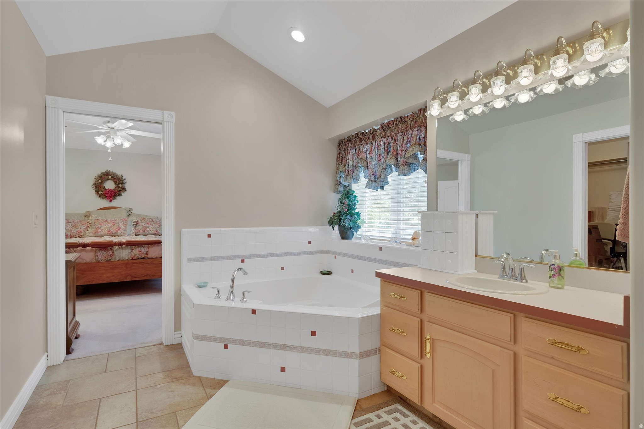 SUMMIT PARK - Residential