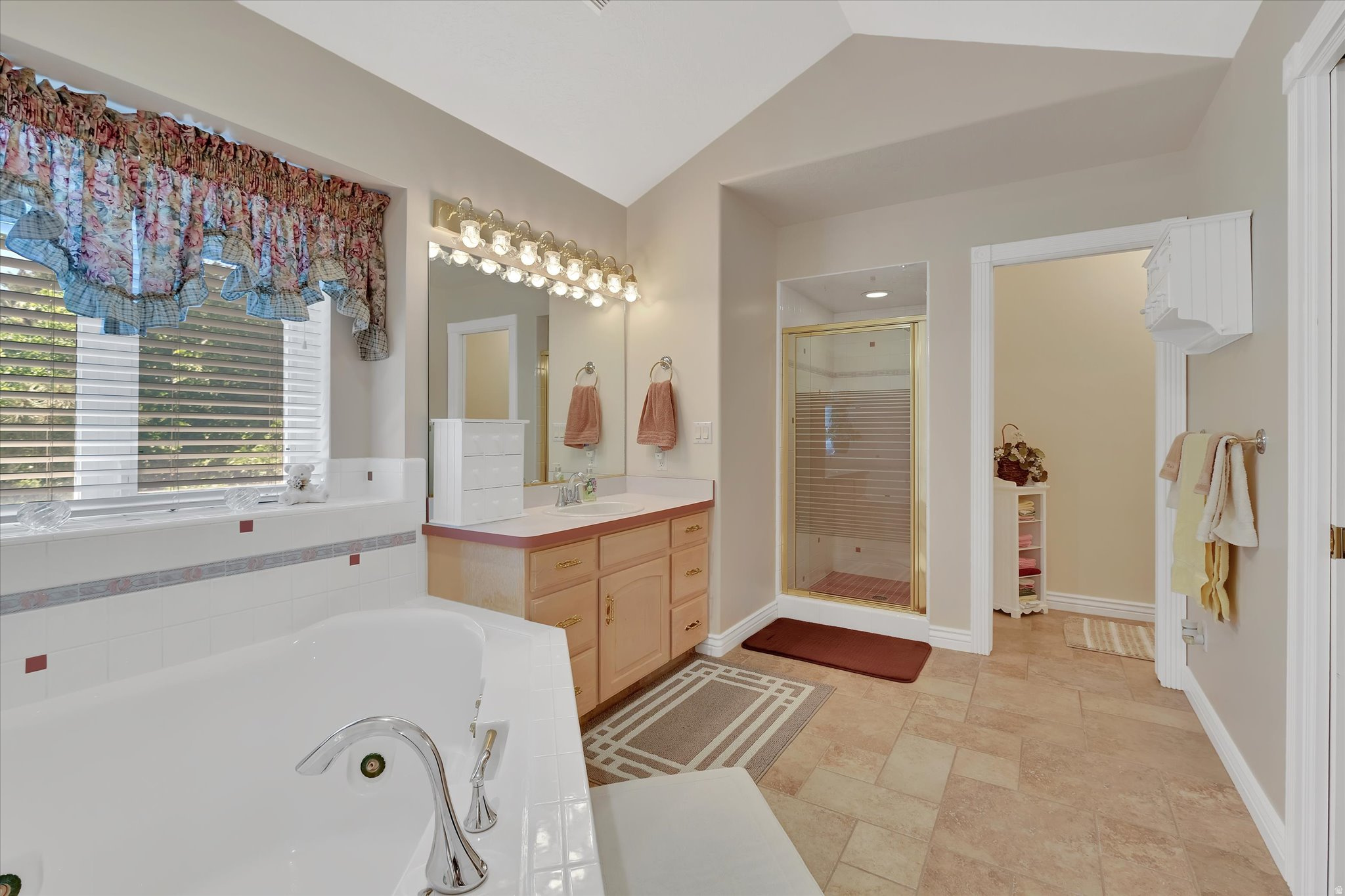 SUMMIT PARK - Residential