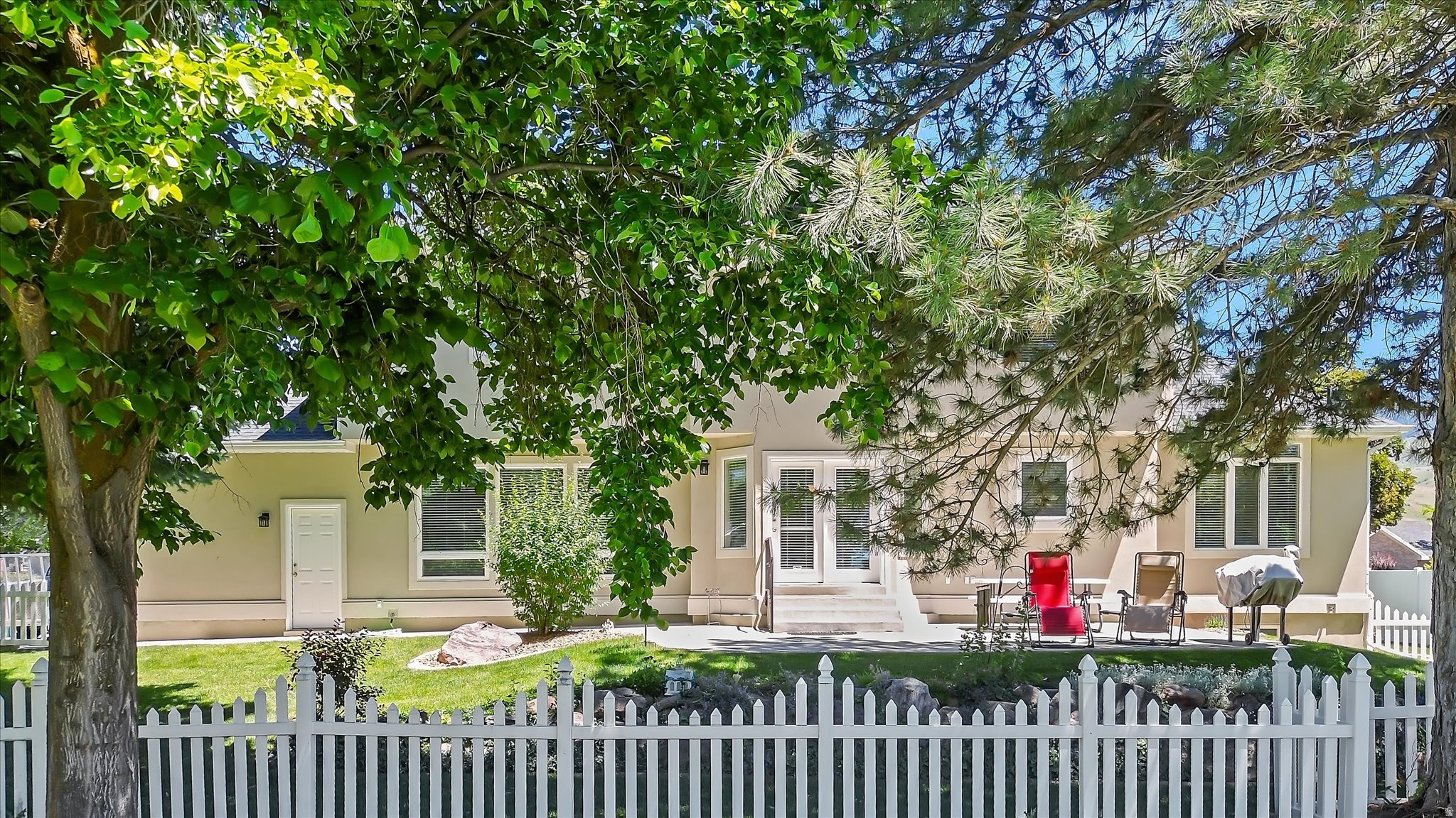 SUMMIT PARK - Residential