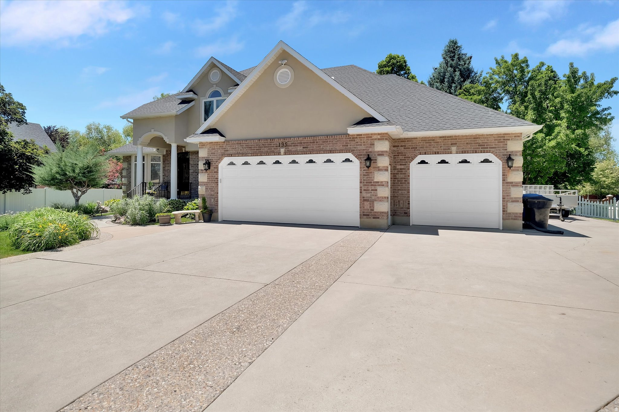 SUMMIT PARK - Residential