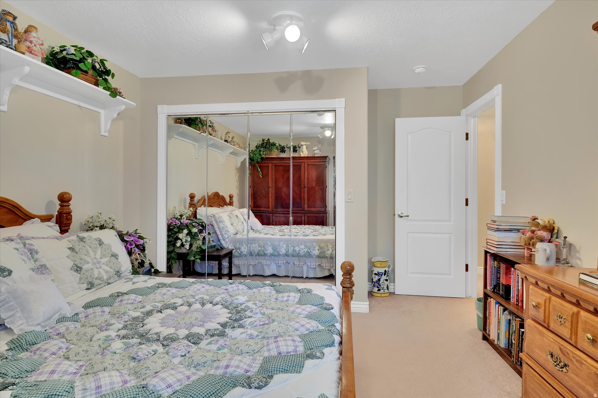 SUMMIT PARK - Residential