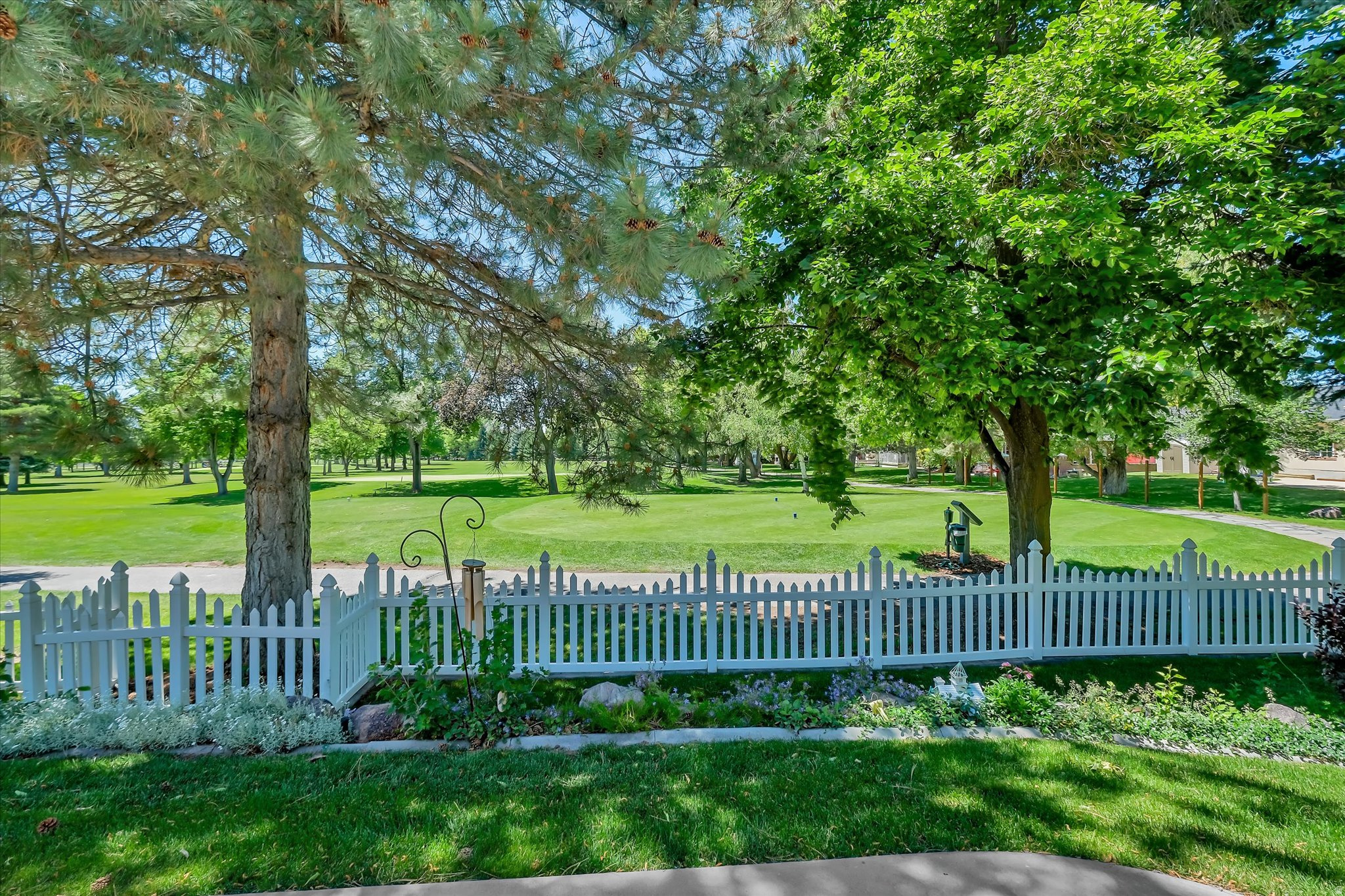 SUMMIT PARK - Residential