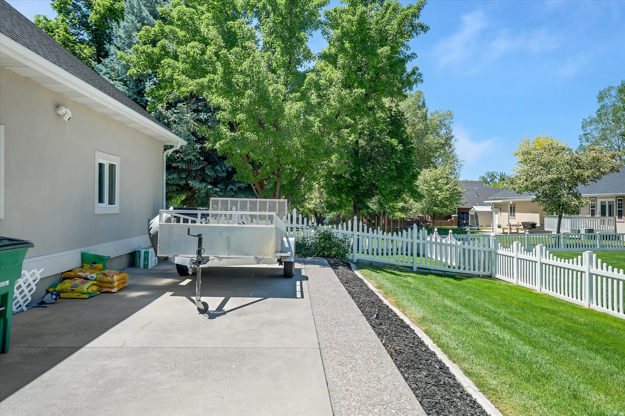 SUMMIT PARK - Residential