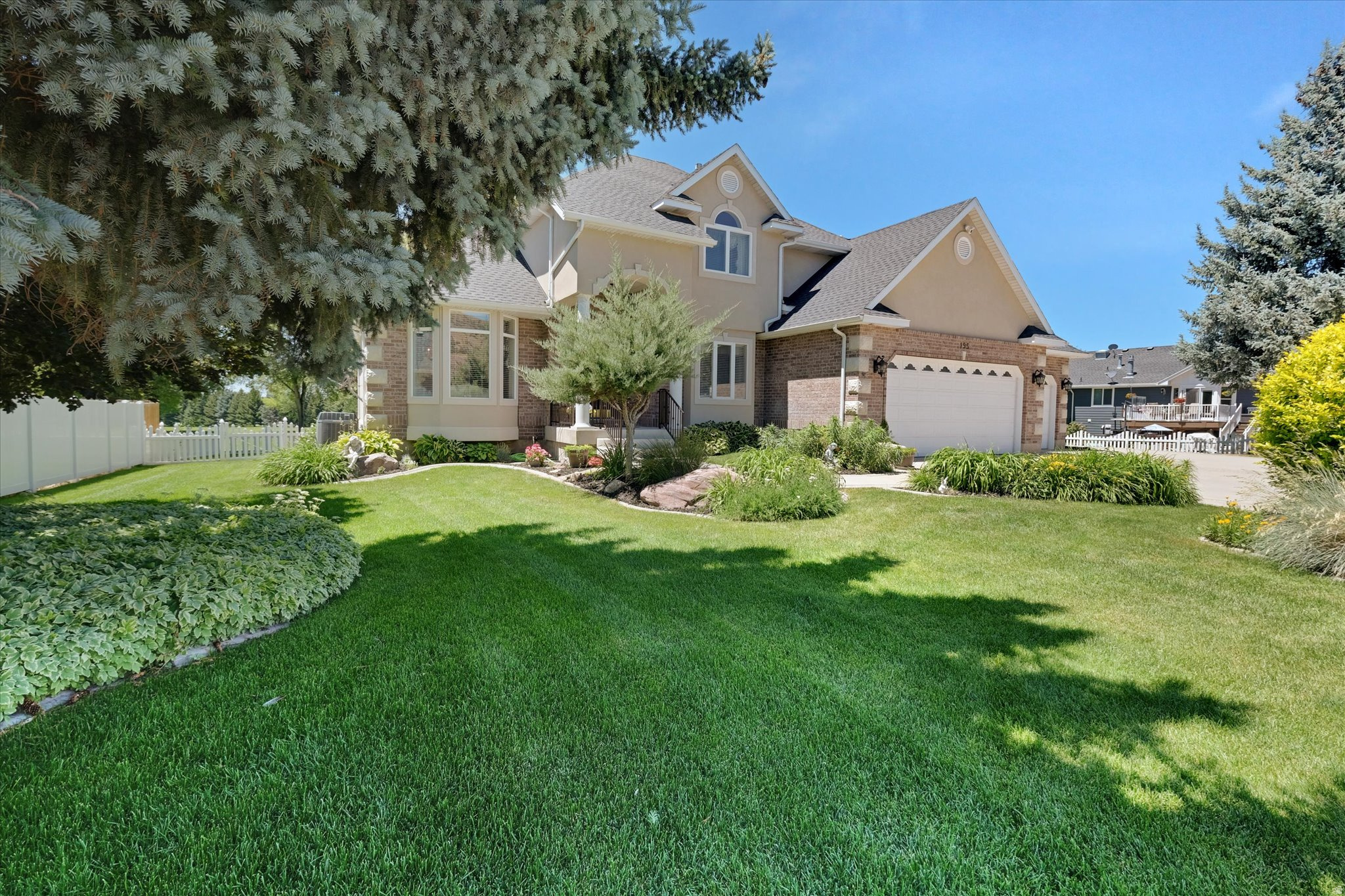 SUMMIT PARK - Residential