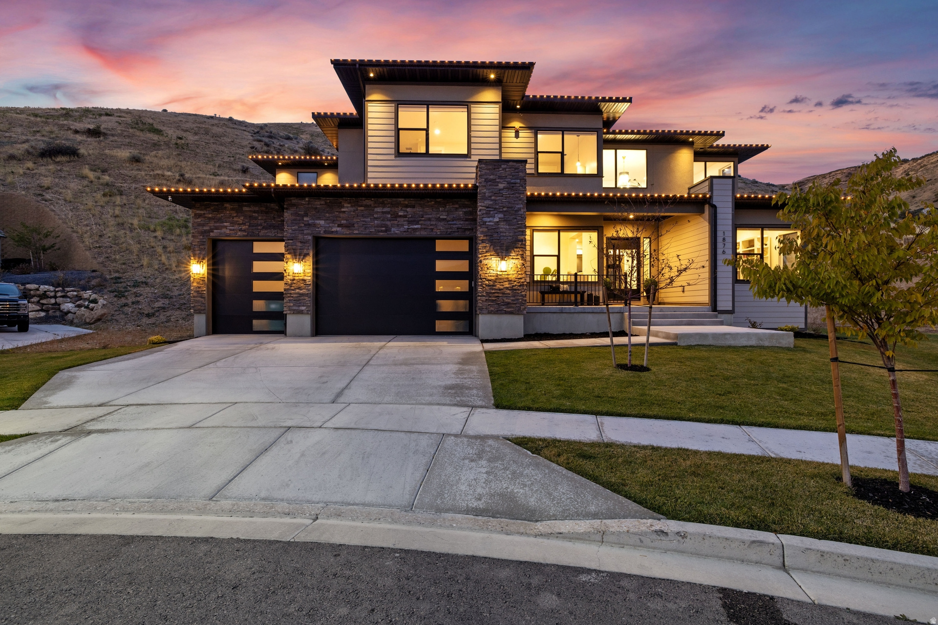 CANYON POINT - Residential
