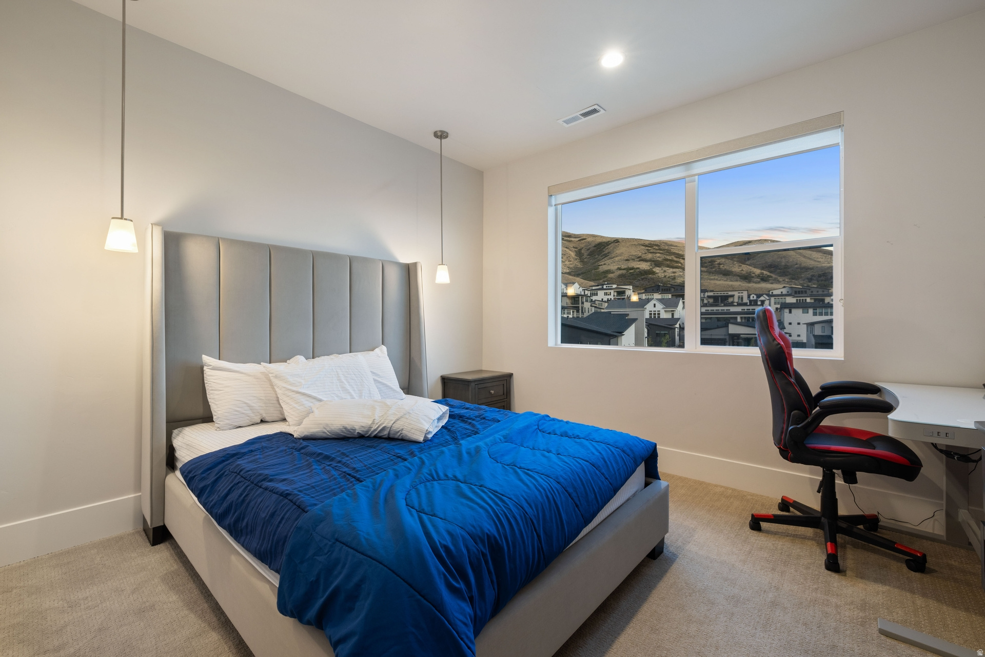 CANYON POINT - Residential