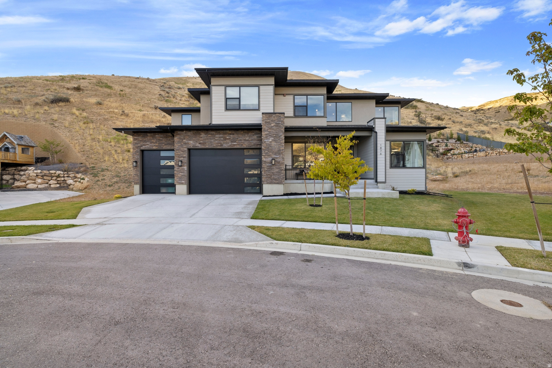 CANYON POINT - Residential