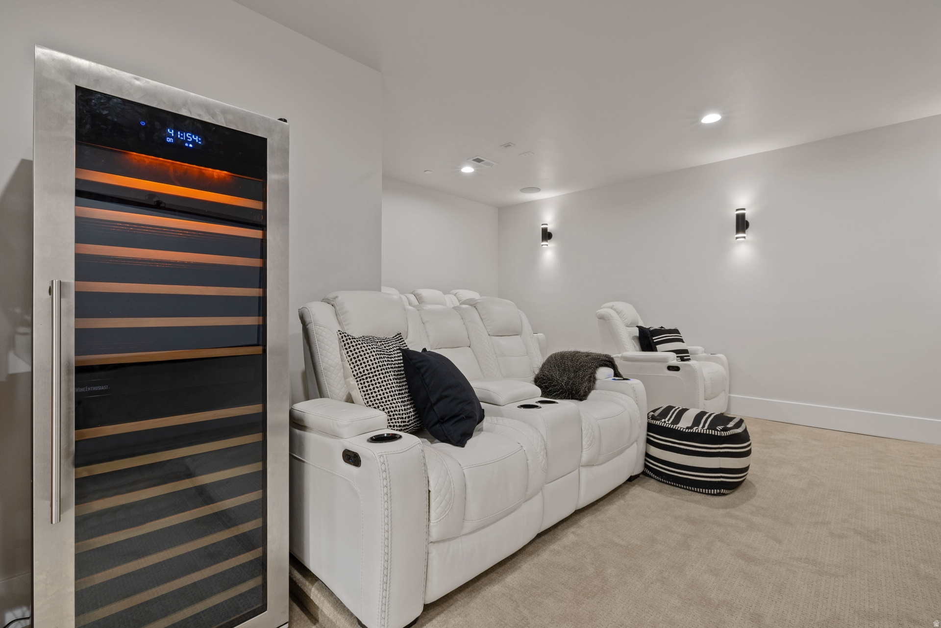CANYON POINT - Residential