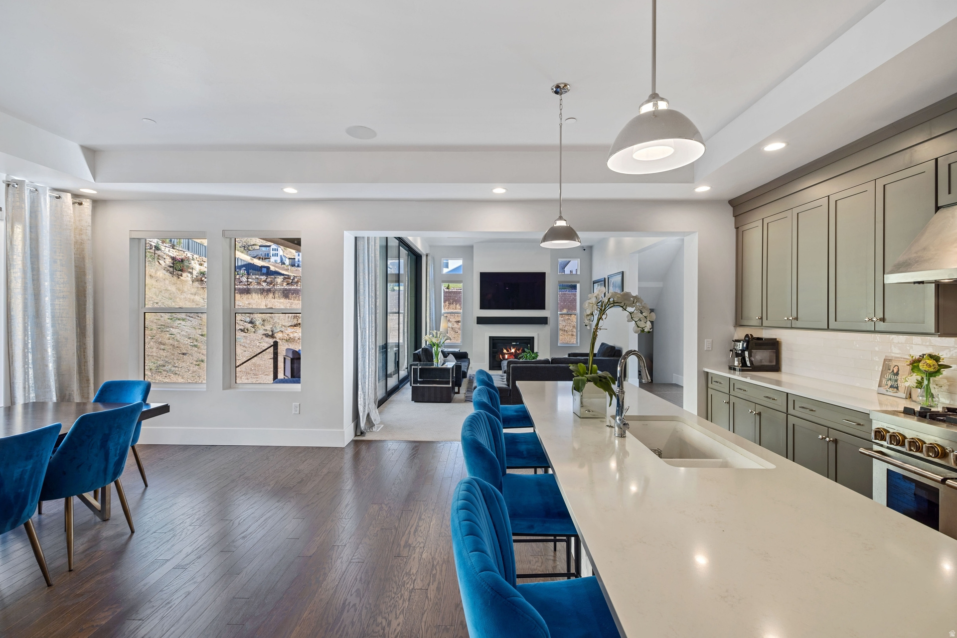 CANYON POINT - Residential