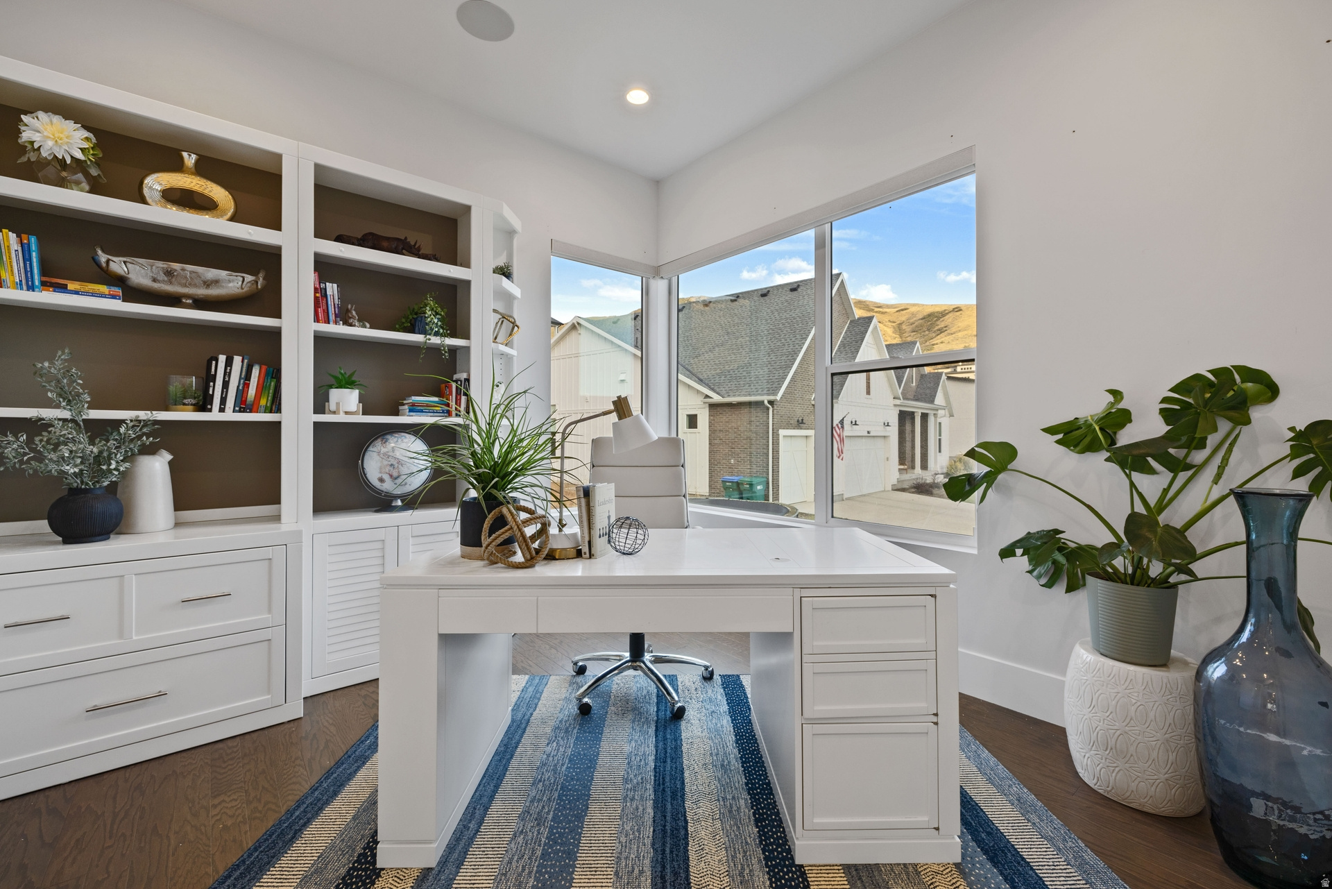 CANYON POINT - Residential