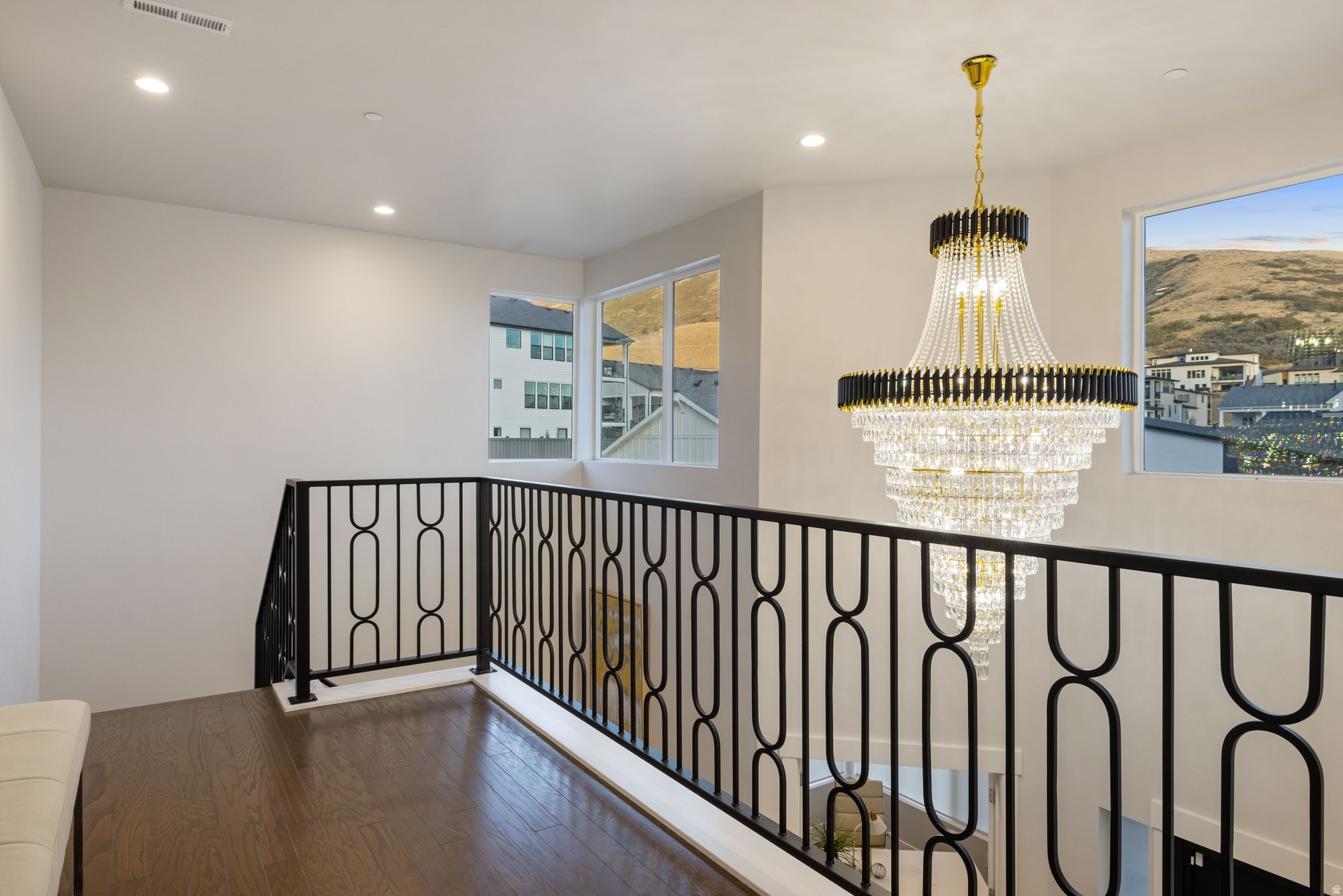 CANYON POINT - Residential
