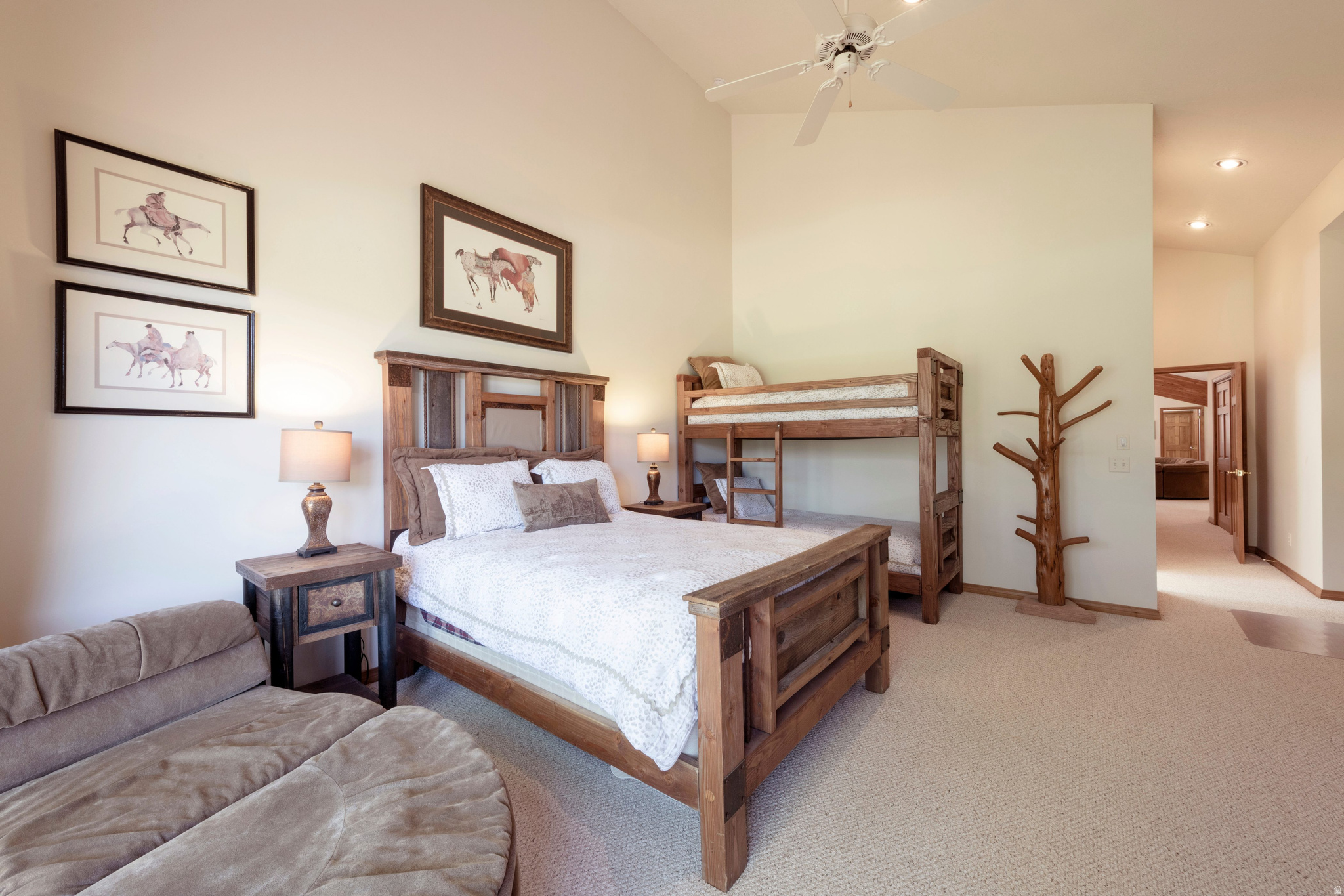 FOUR LAKES VILLAGE - Residential