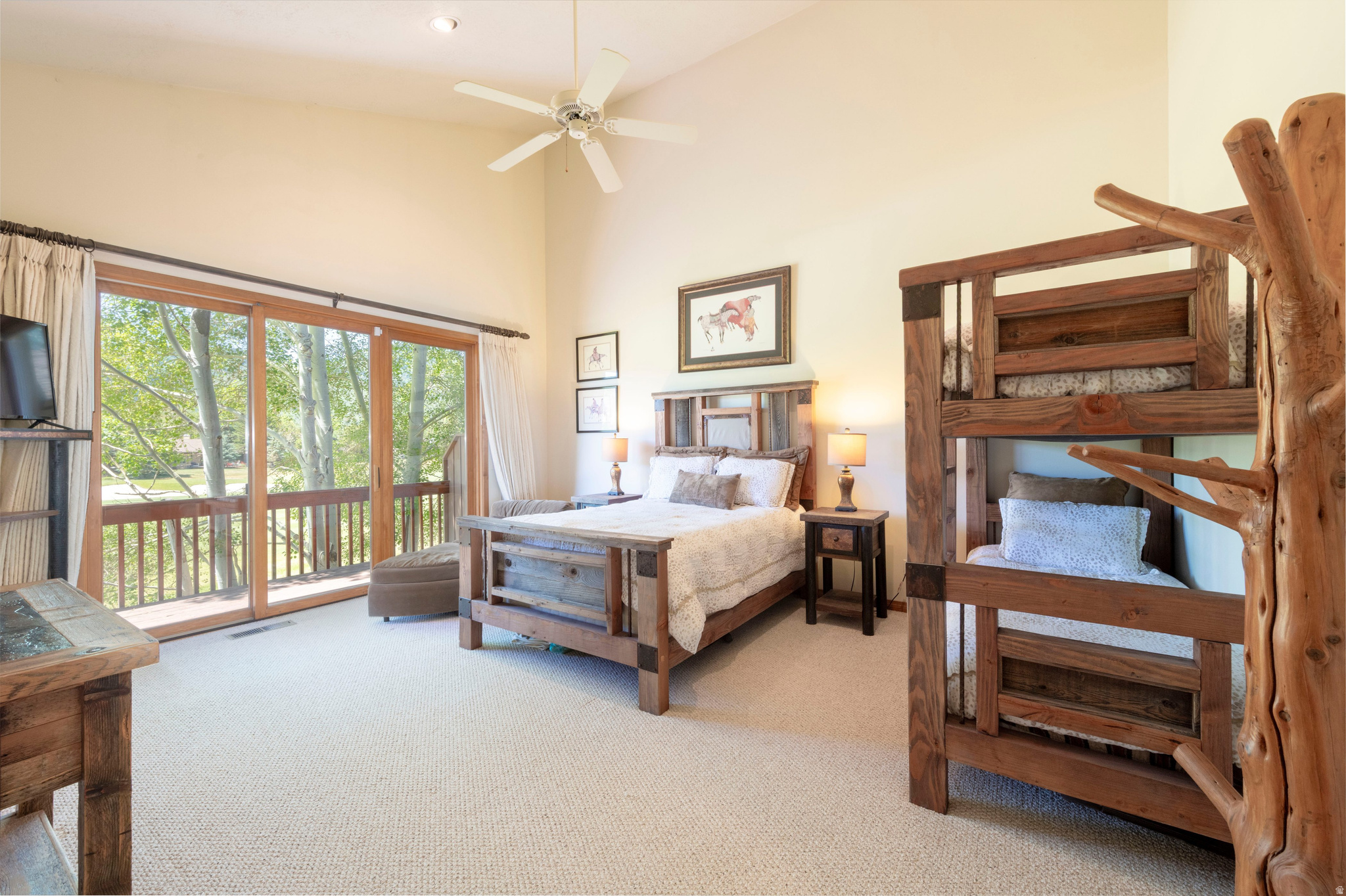 FOUR LAKES VILLAGE - Residential