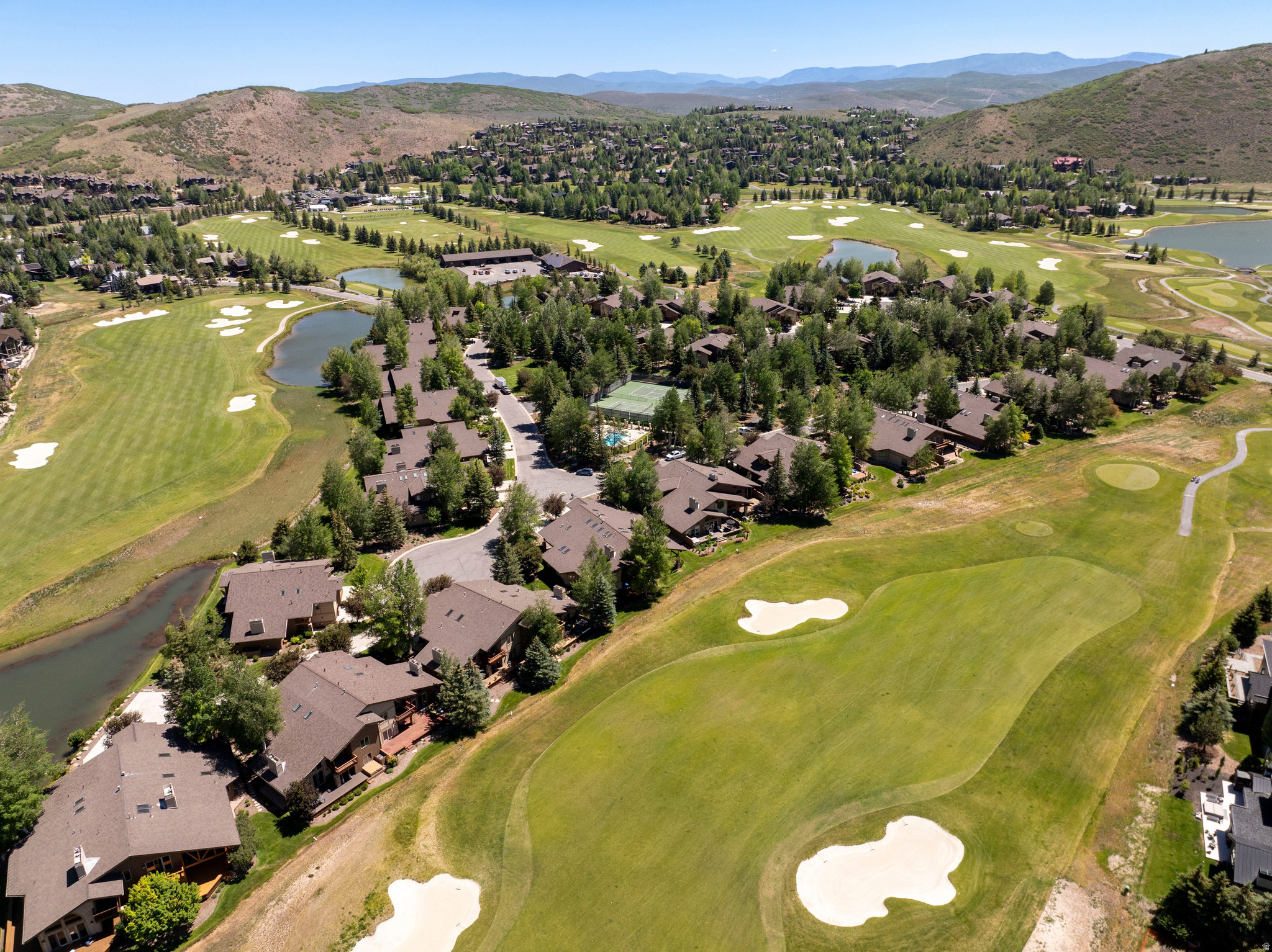 FOUR LAKES VILLAGE - Residential