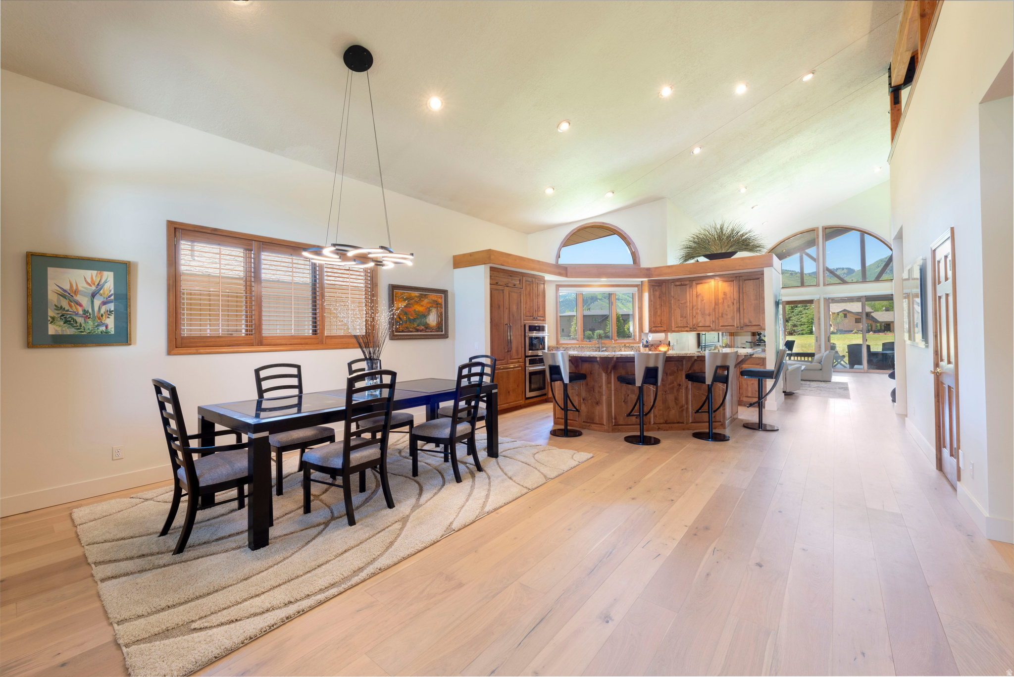 FOUR LAKES VILLAGE - Residential