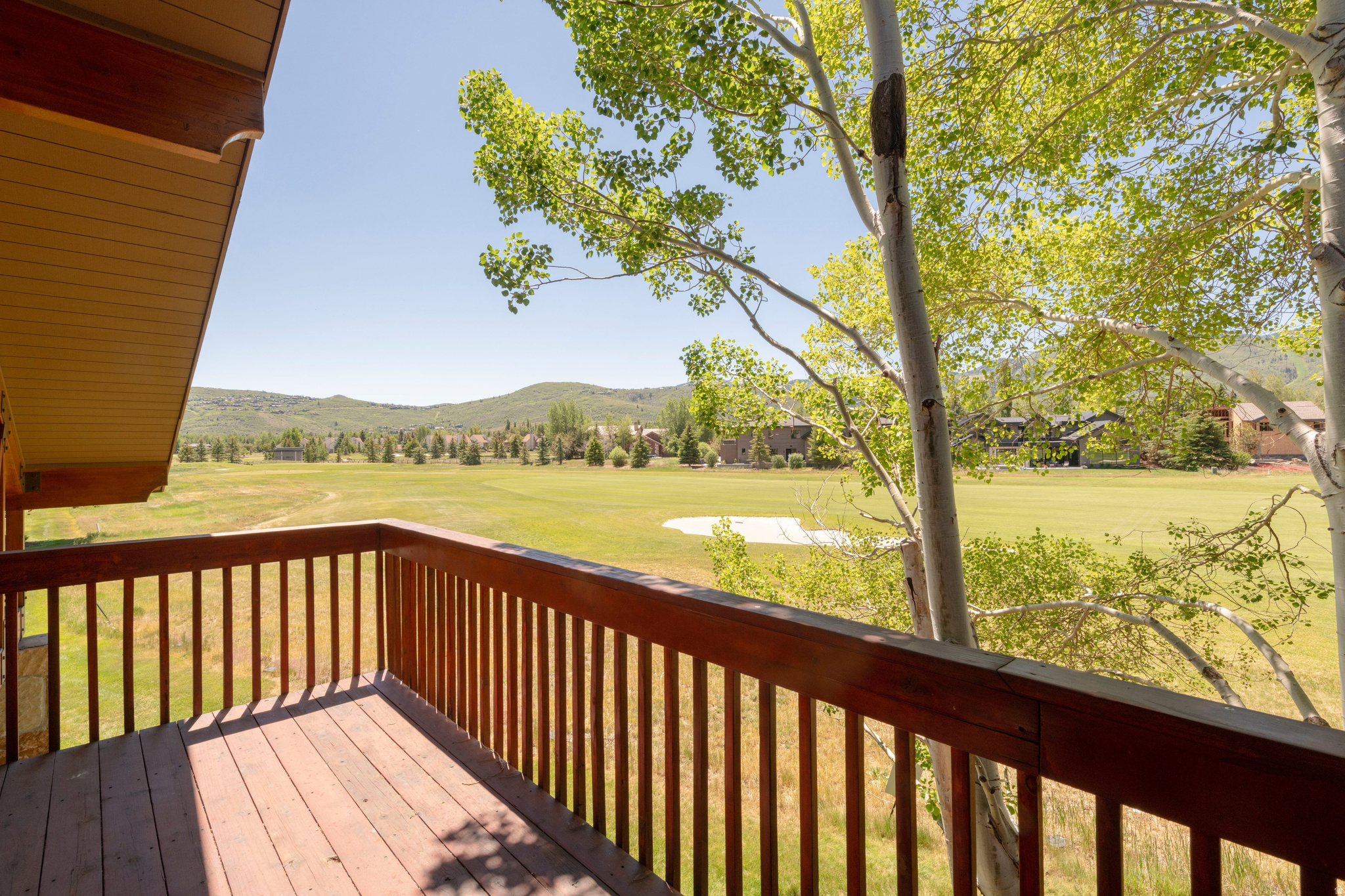 FOUR LAKES VILLAGE - Residential