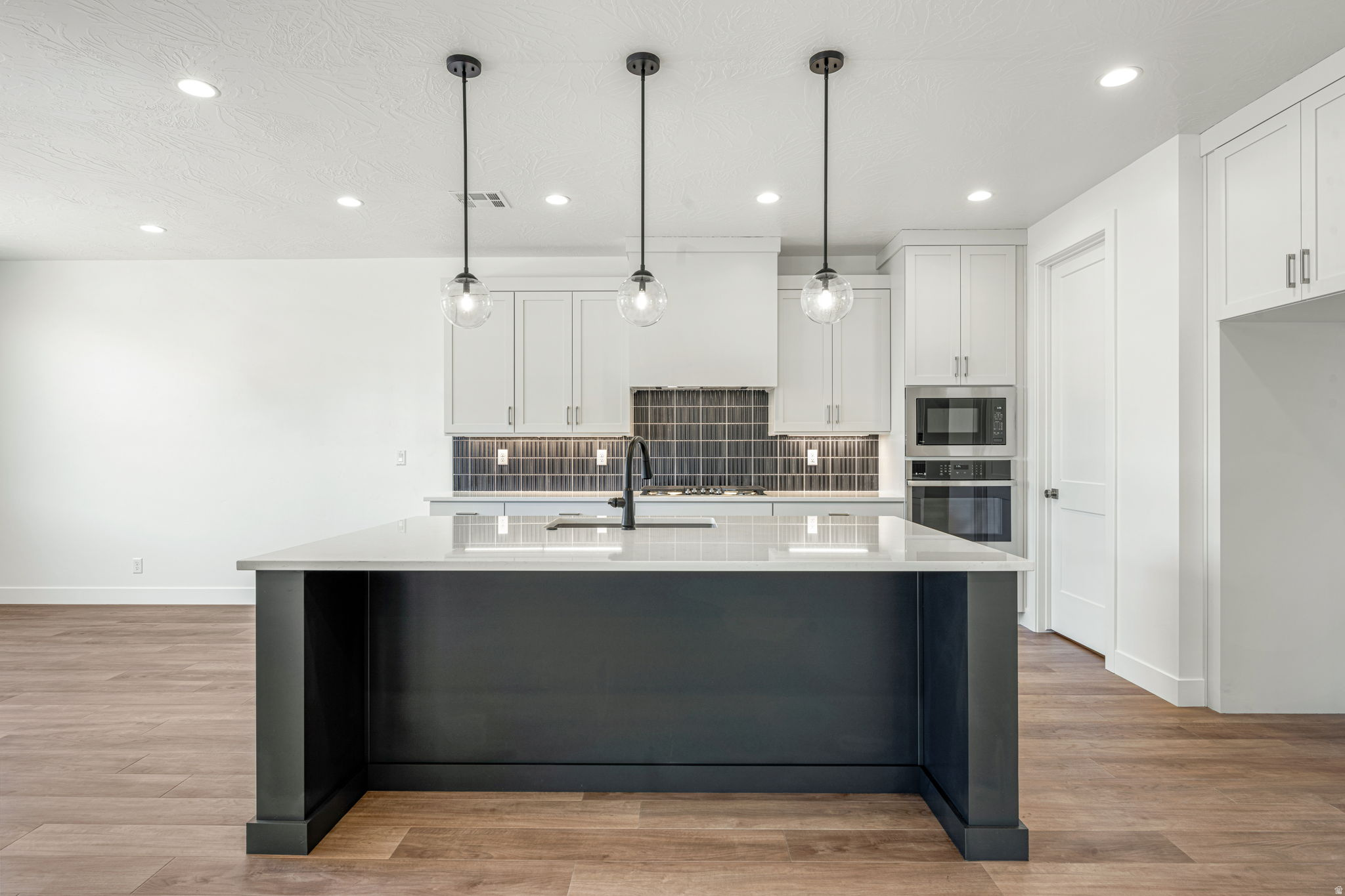 SOLIS AT CORAL CANYON - Residential