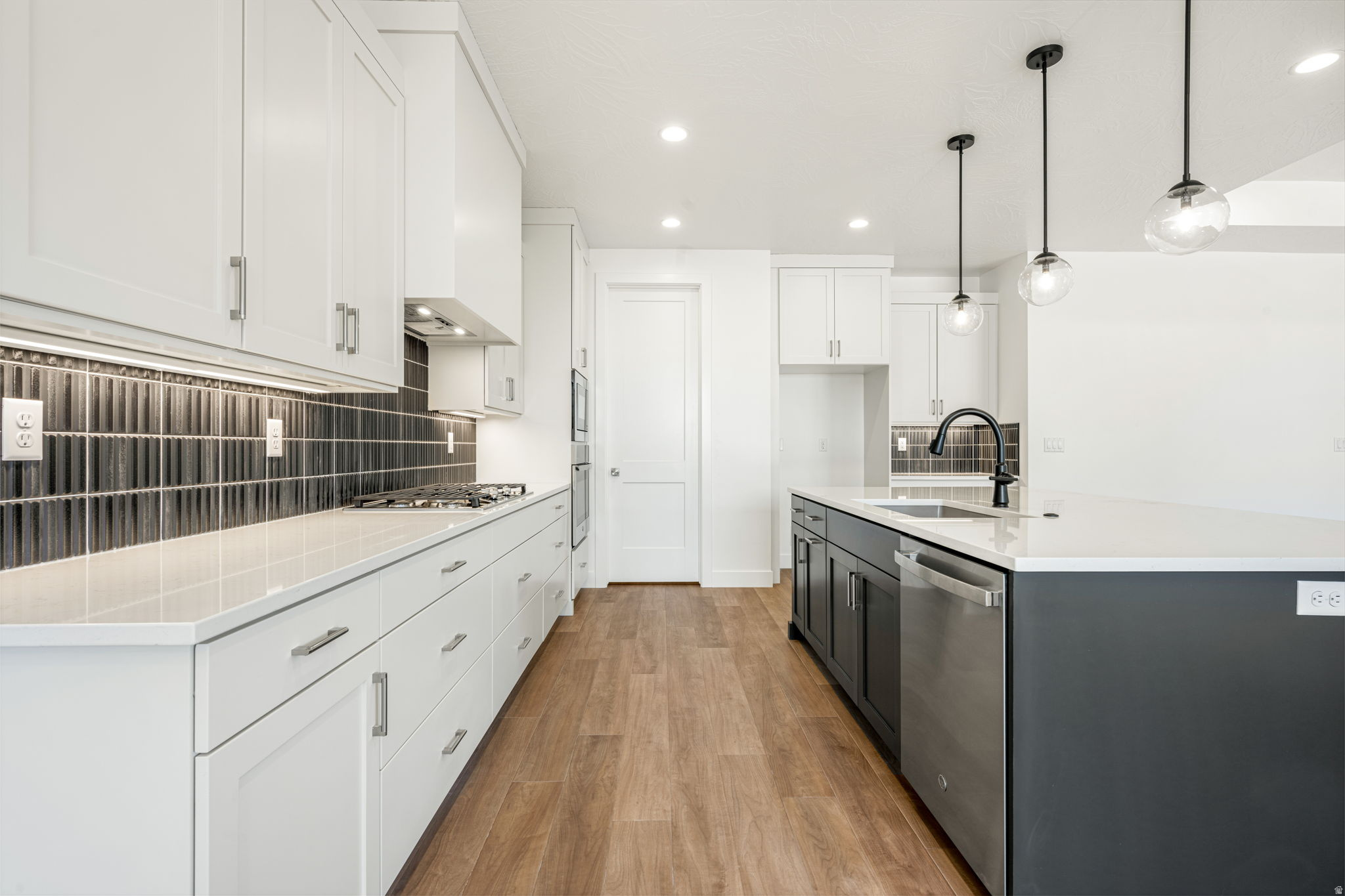 SOLIS AT CORAL CANYON - Residential