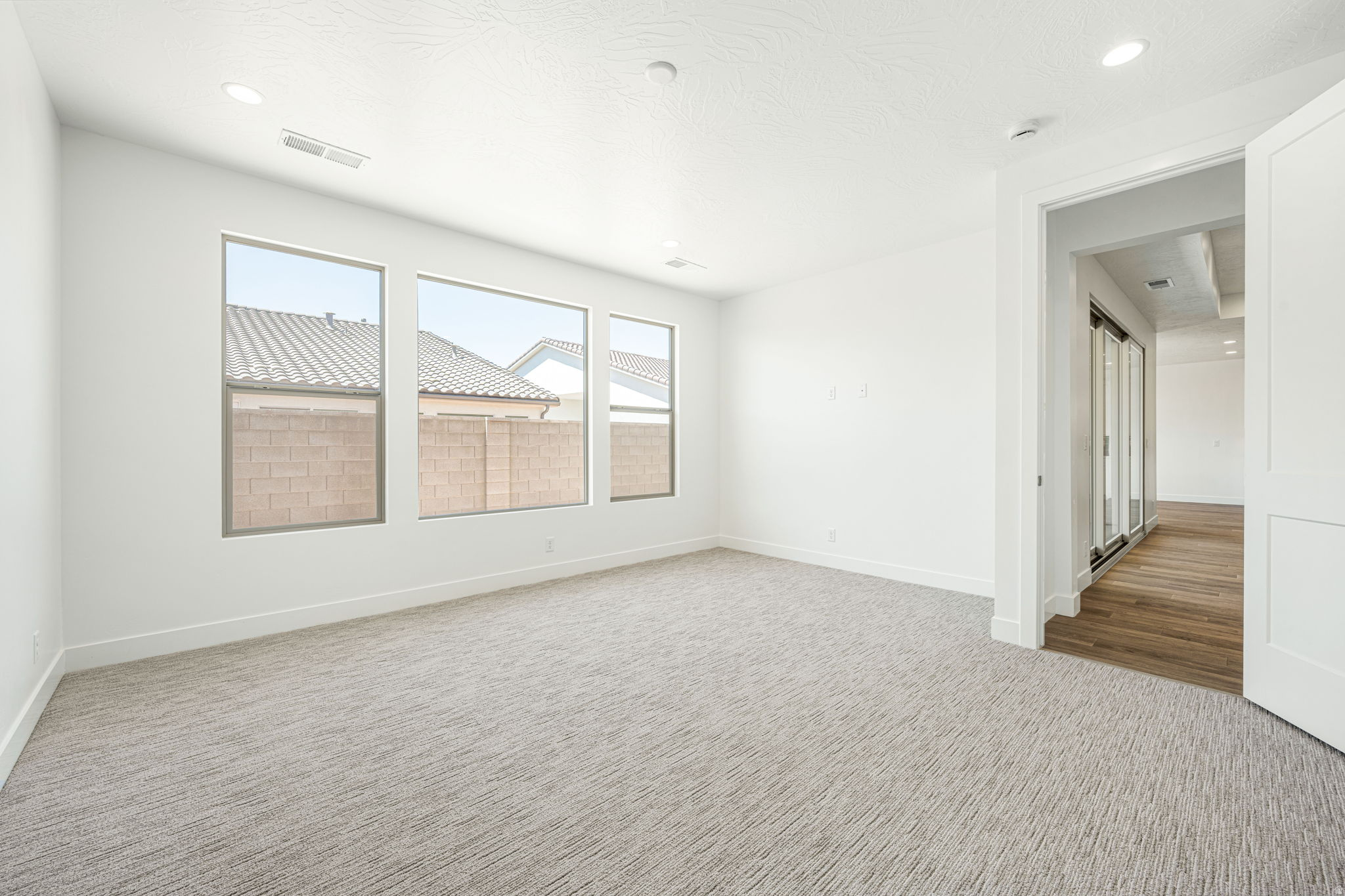 SOLIS AT CORAL CANYON - Residential