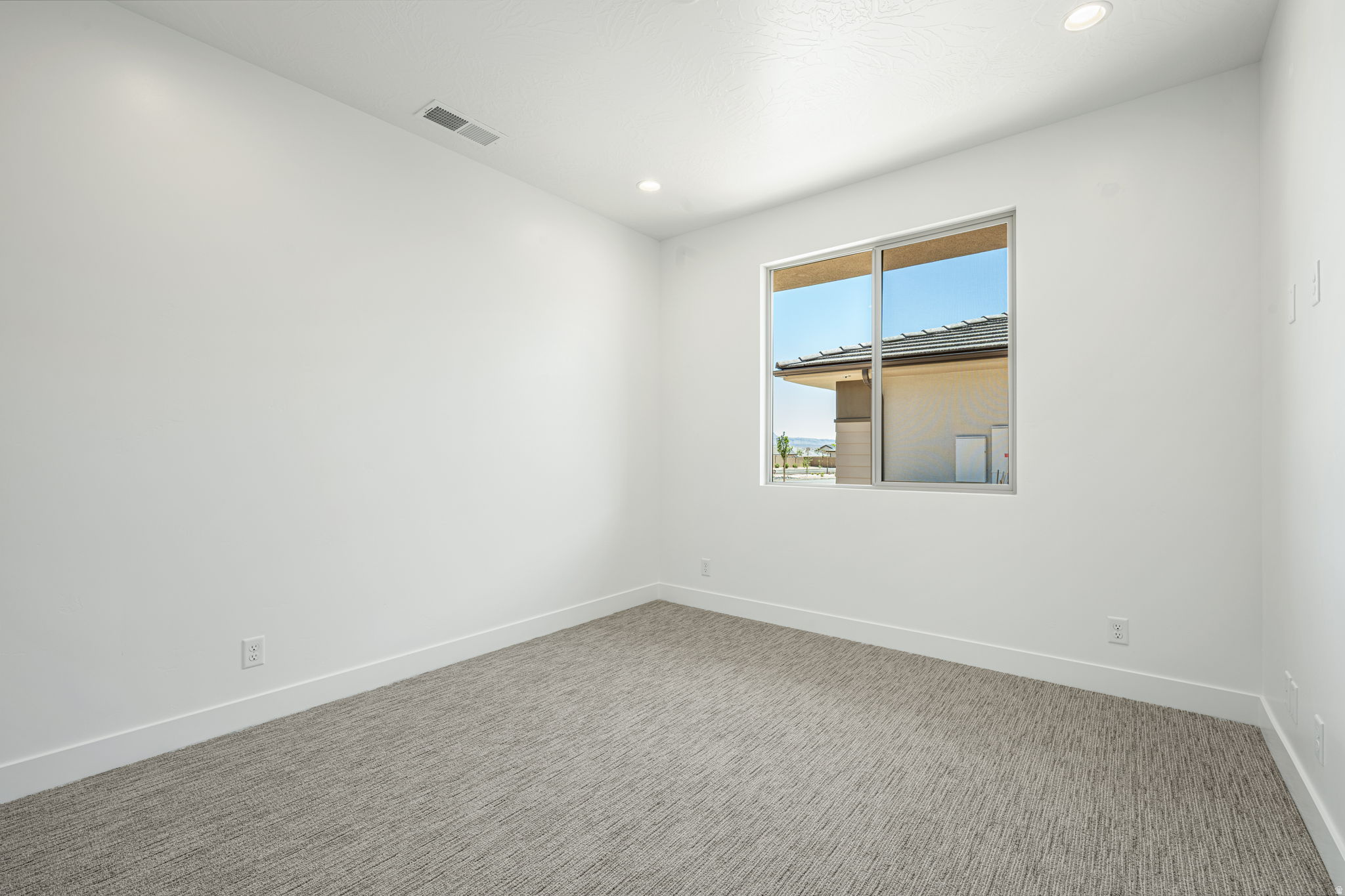 SOLIS AT CORAL CANYON - Residential