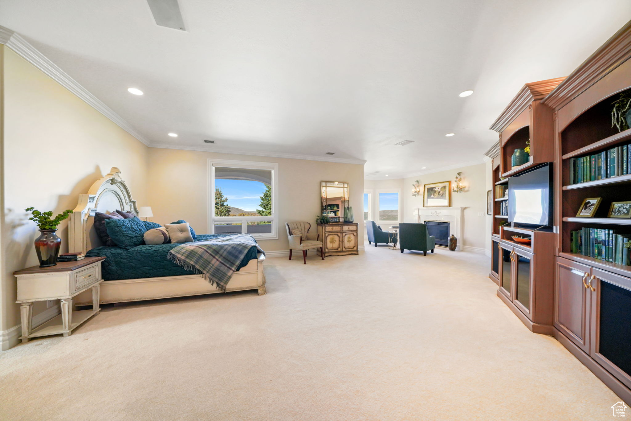 DEER HAVEN AT BRIDGE HOLLOW - Residential