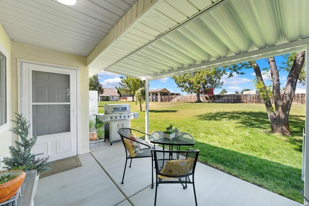 MOUNTAIN VIEW ESTATES - Residential