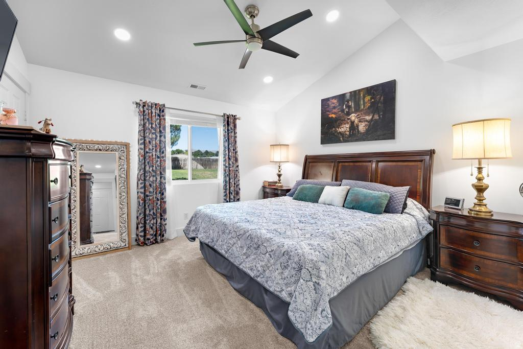 MOUNTAIN VIEW ESTATES - Residential