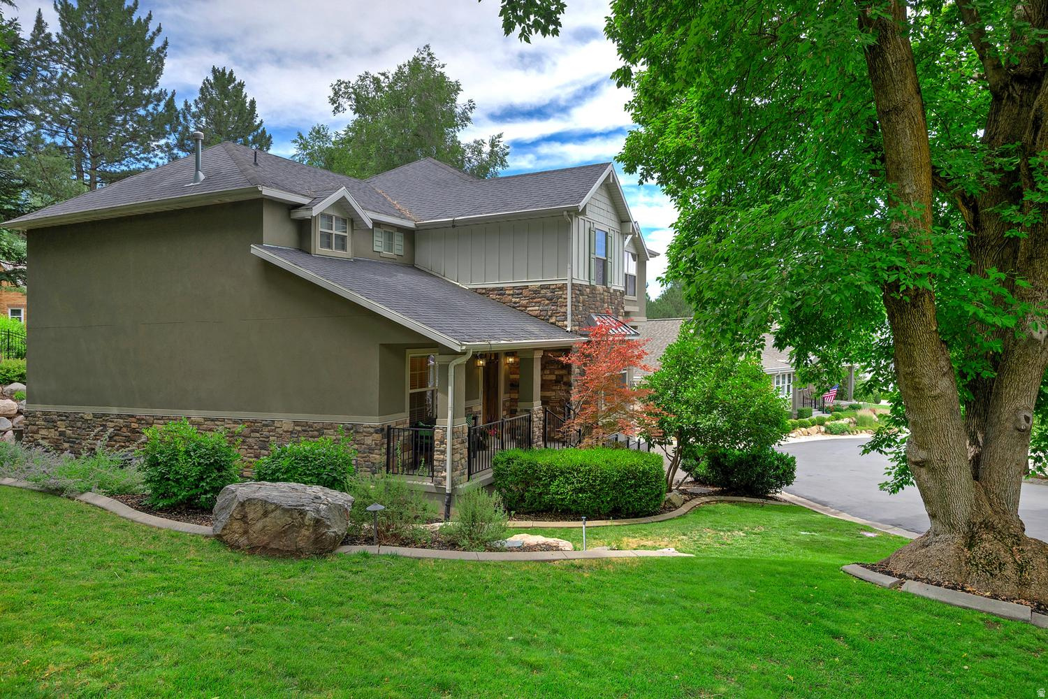 GROVE CREEK - Residential