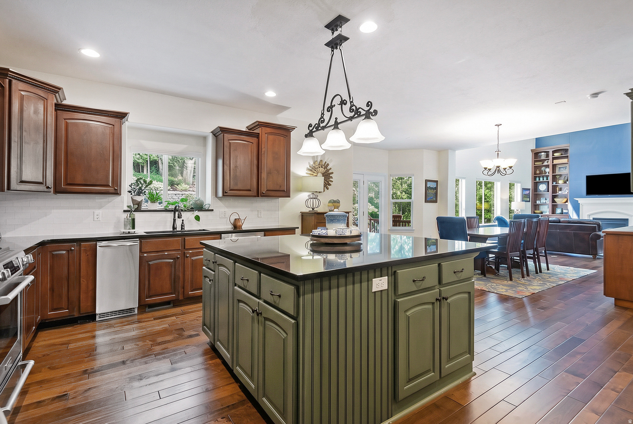 GROVE CREEK - Residential