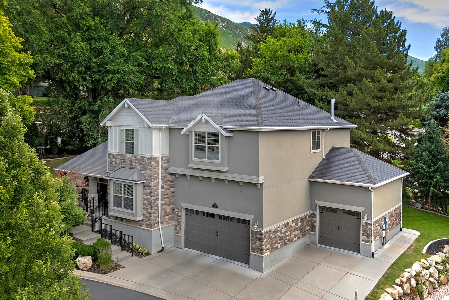 GROVE CREEK - Residential