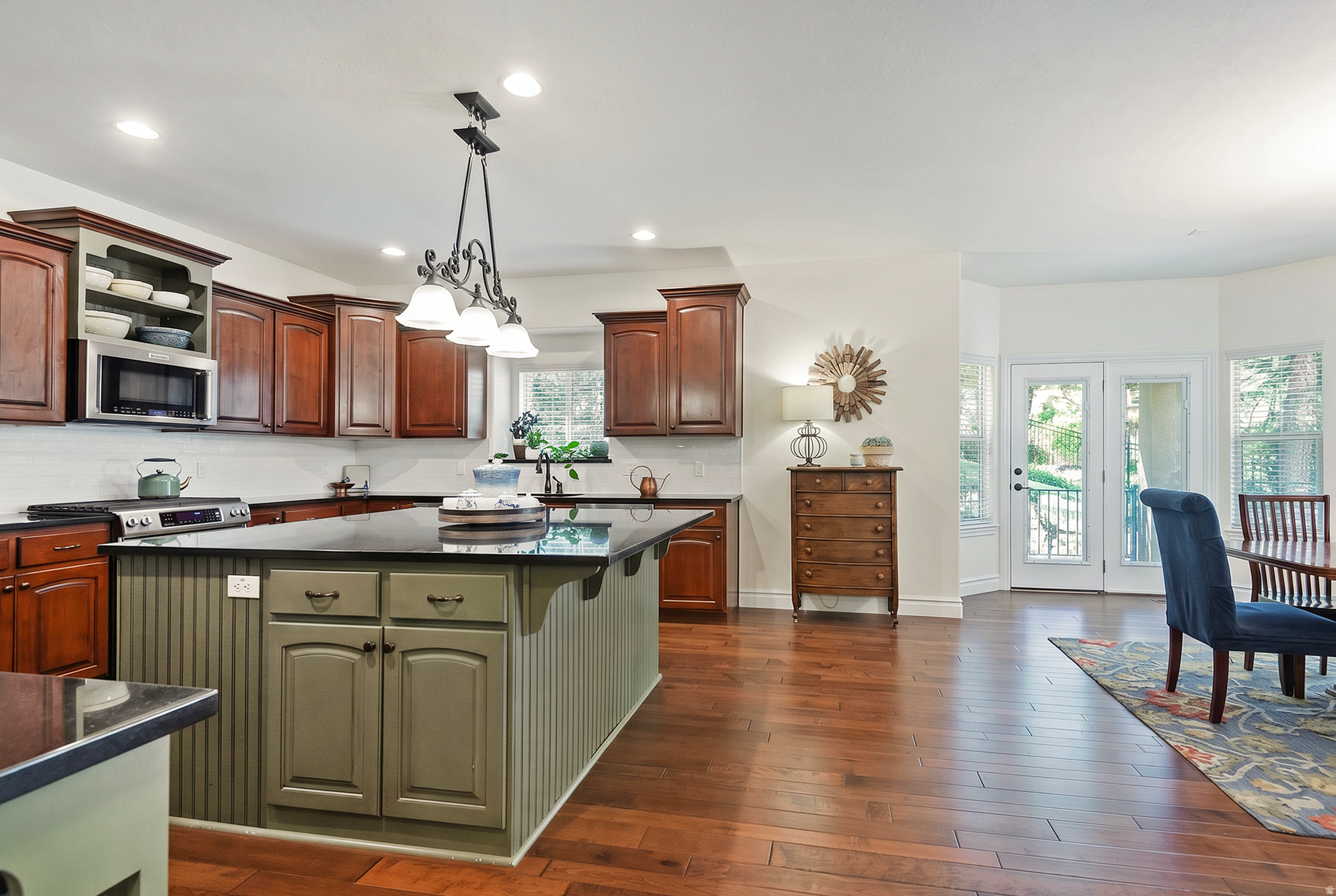 GROVE CREEK - Residential