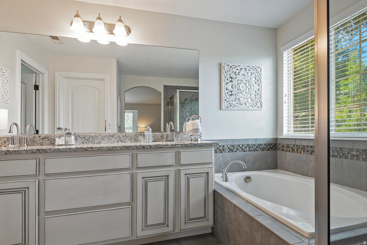GROVE CREEK - Residential