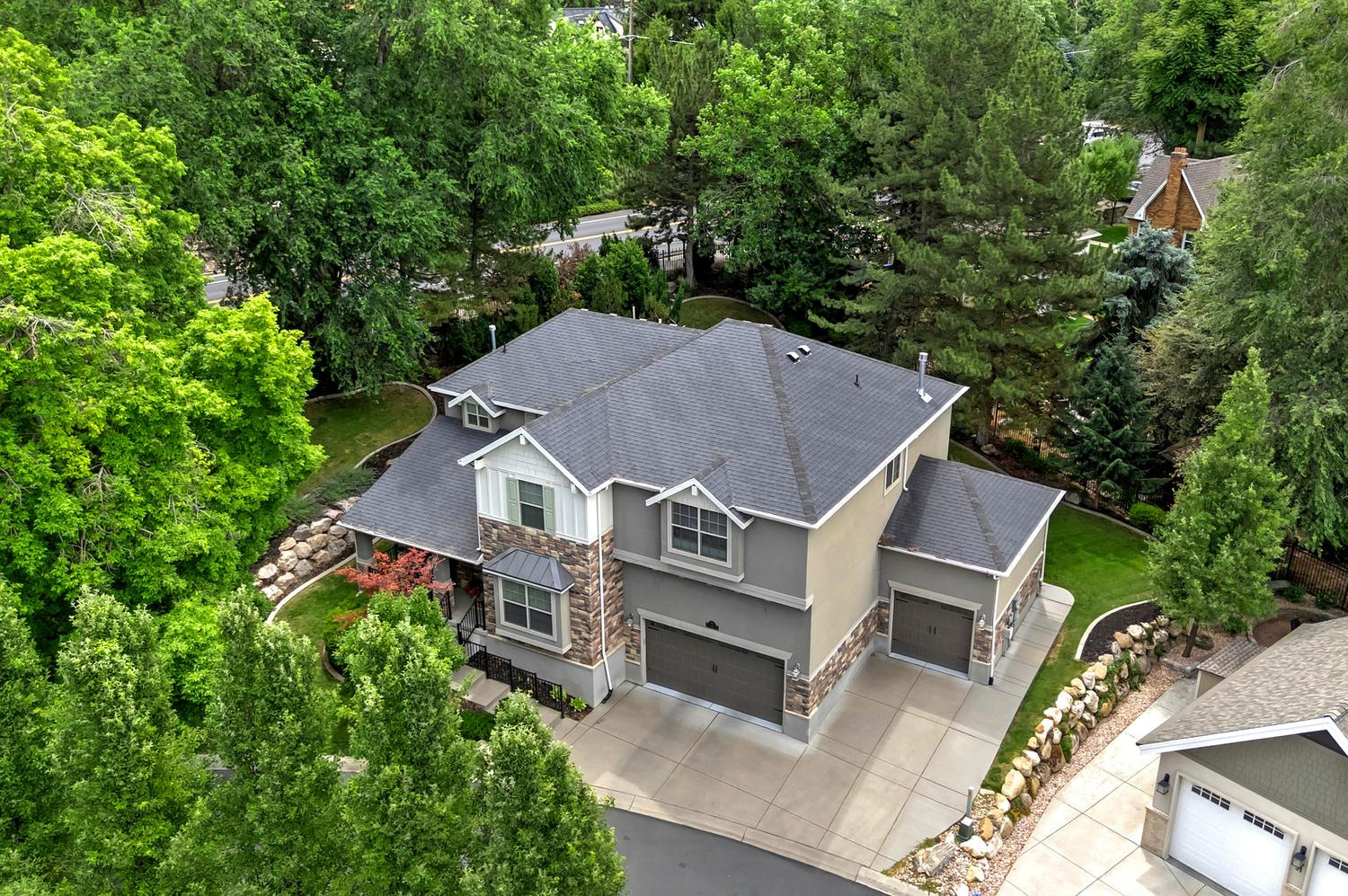 GROVE CREEK - Residential