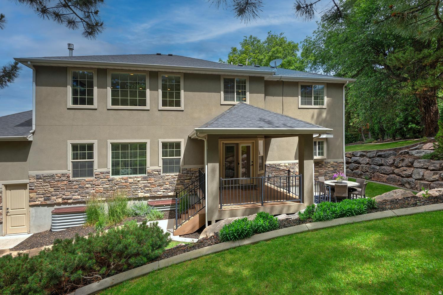 GROVE CREEK - Residential
