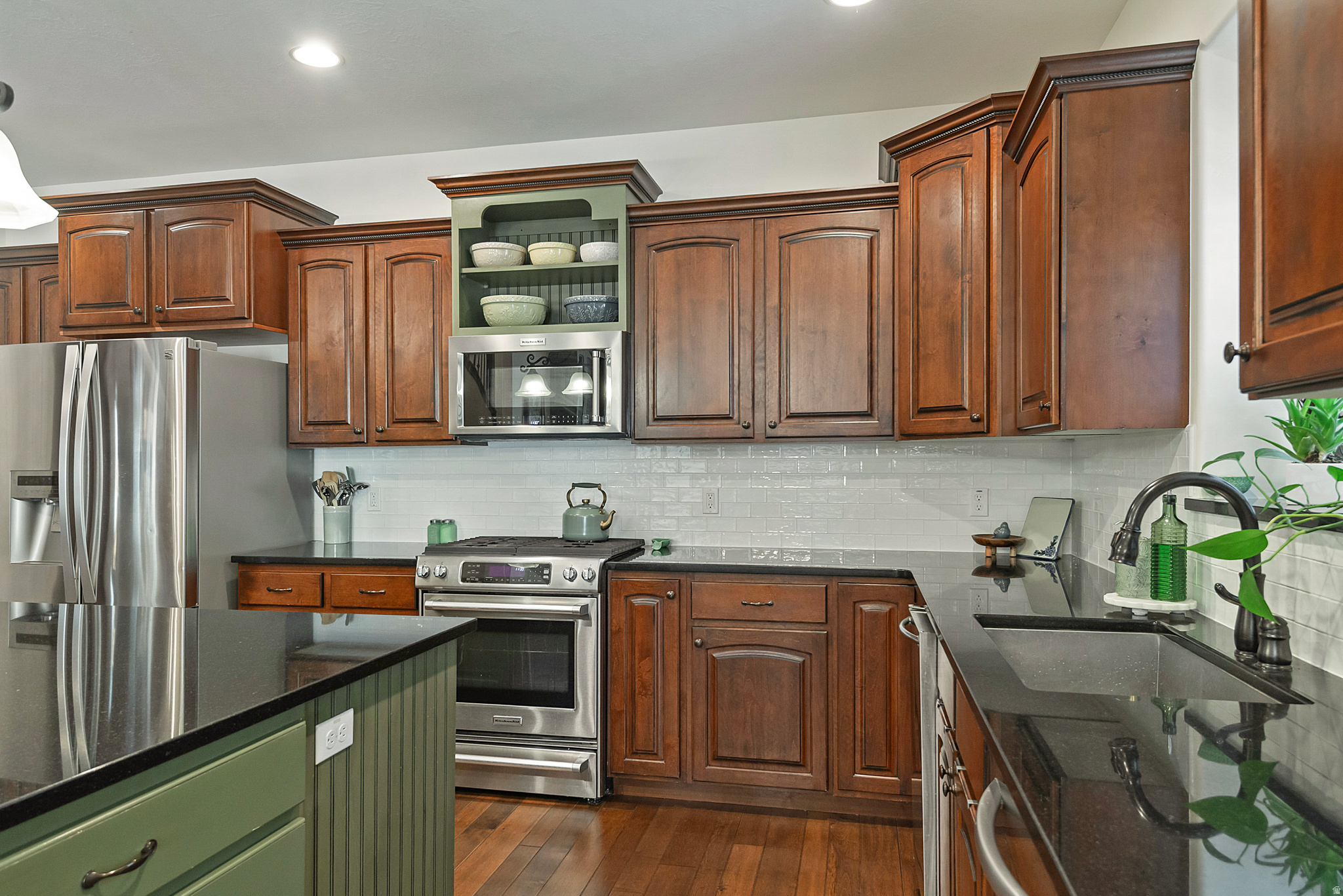 GROVE CREEK - Residential