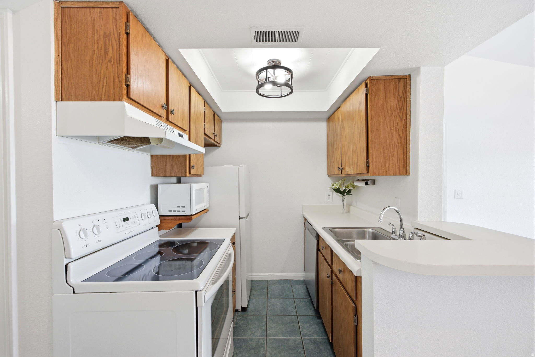 HILL CREEK - Residential