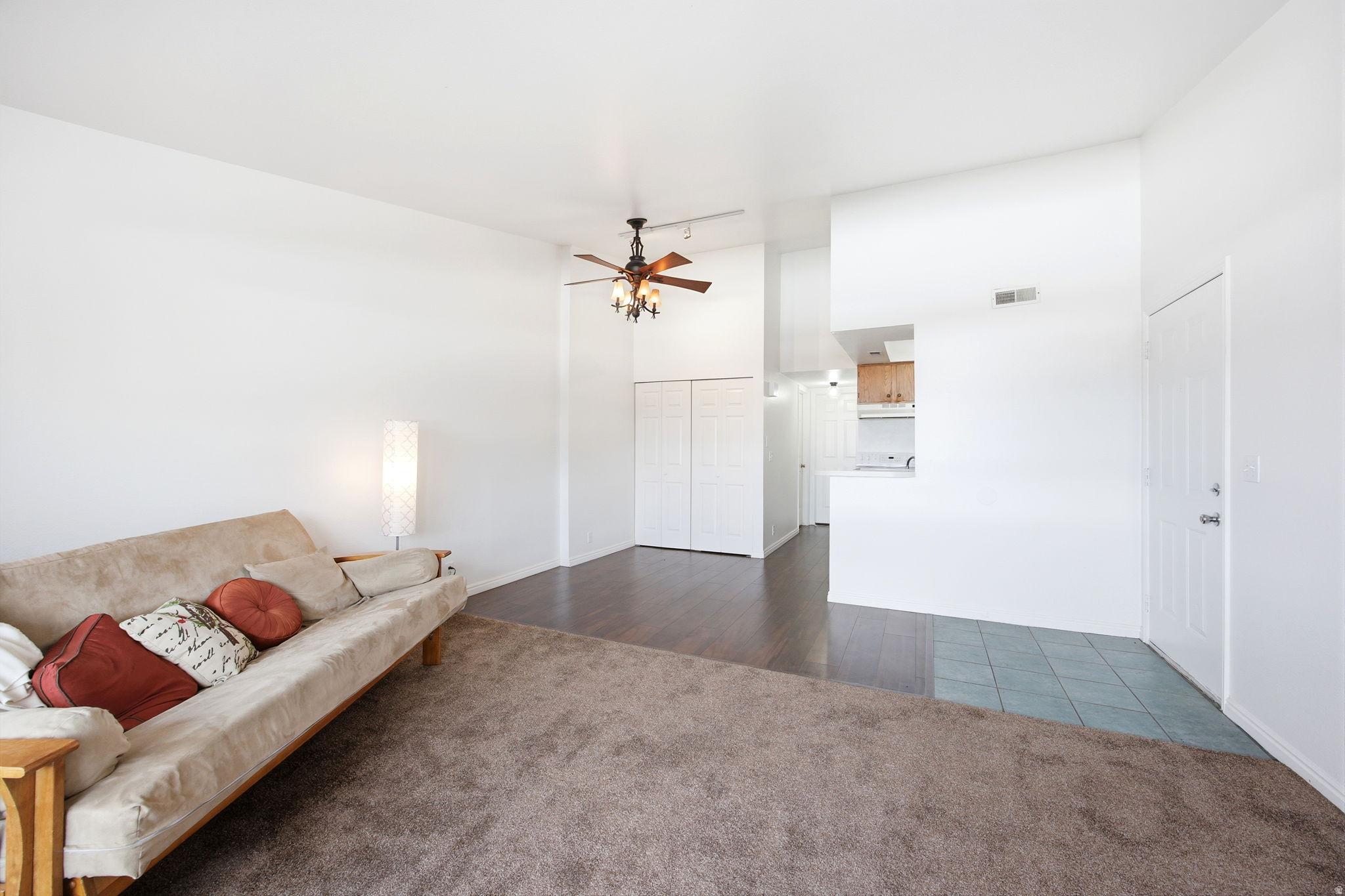 HILL CREEK - Residential