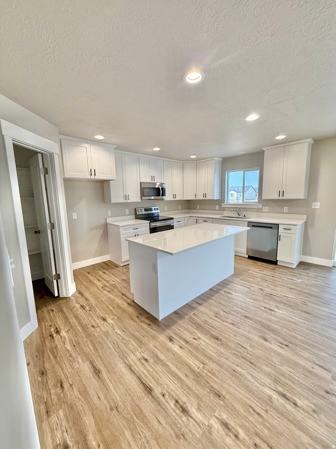 EAGLE POINT - Residential