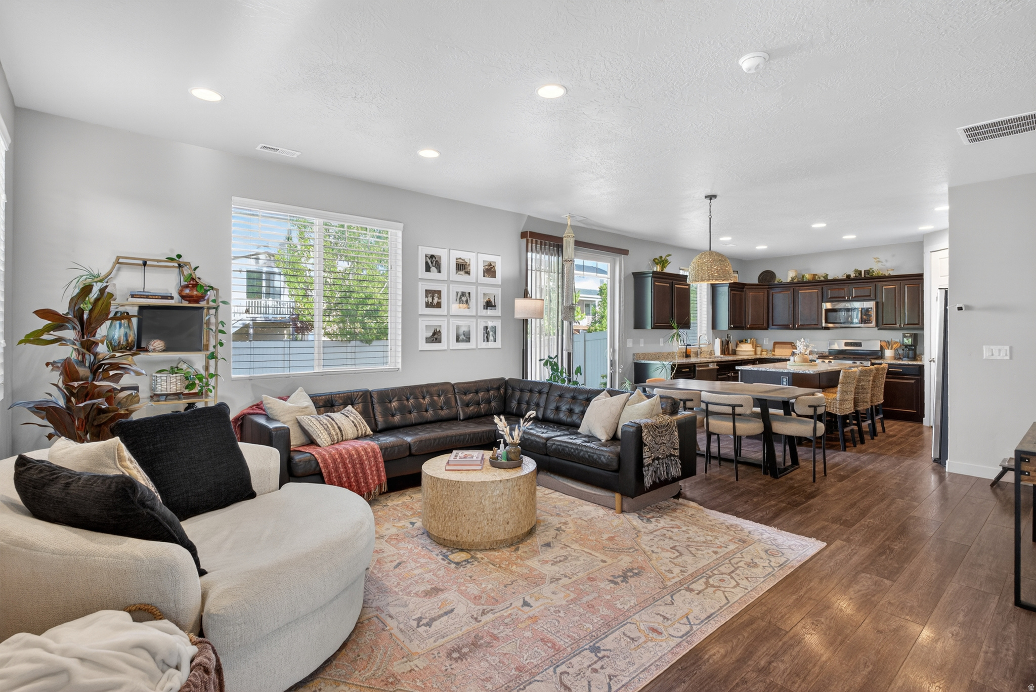 HARBOR VILLAGE - Residential