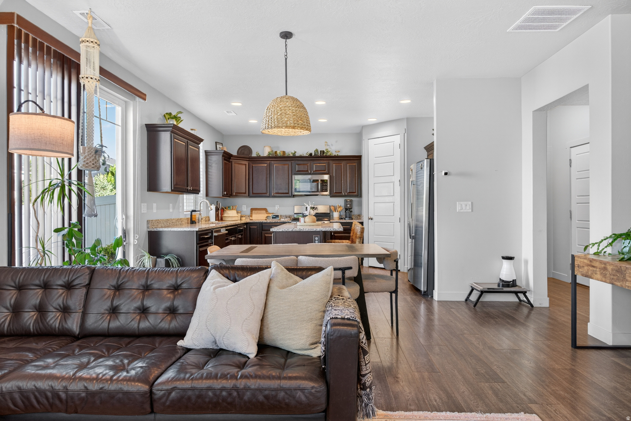 HARBOR VILLAGE - Residential