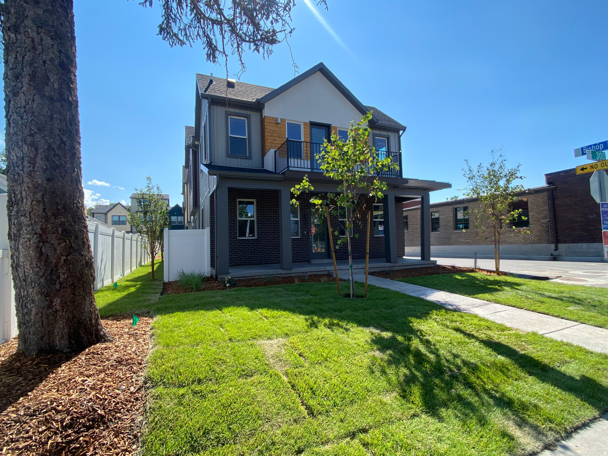 BISHOP PLACE - Residential