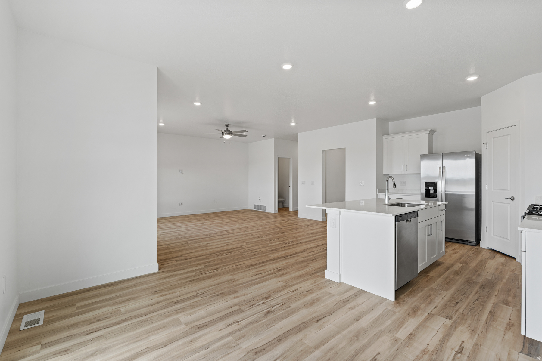 DESERT EDGE - Residential