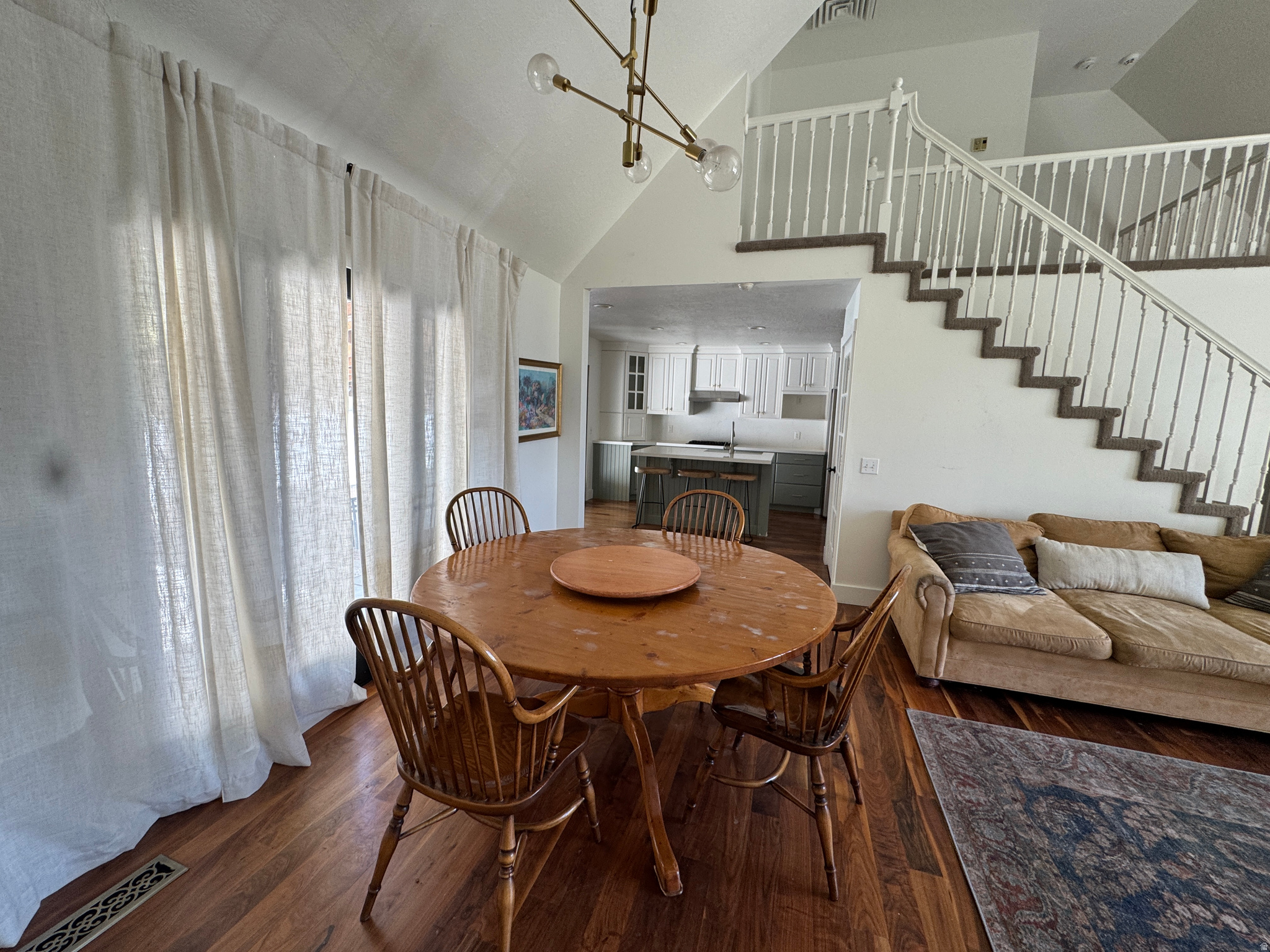 ROLLING HILLS ESTATES SUB - Residential