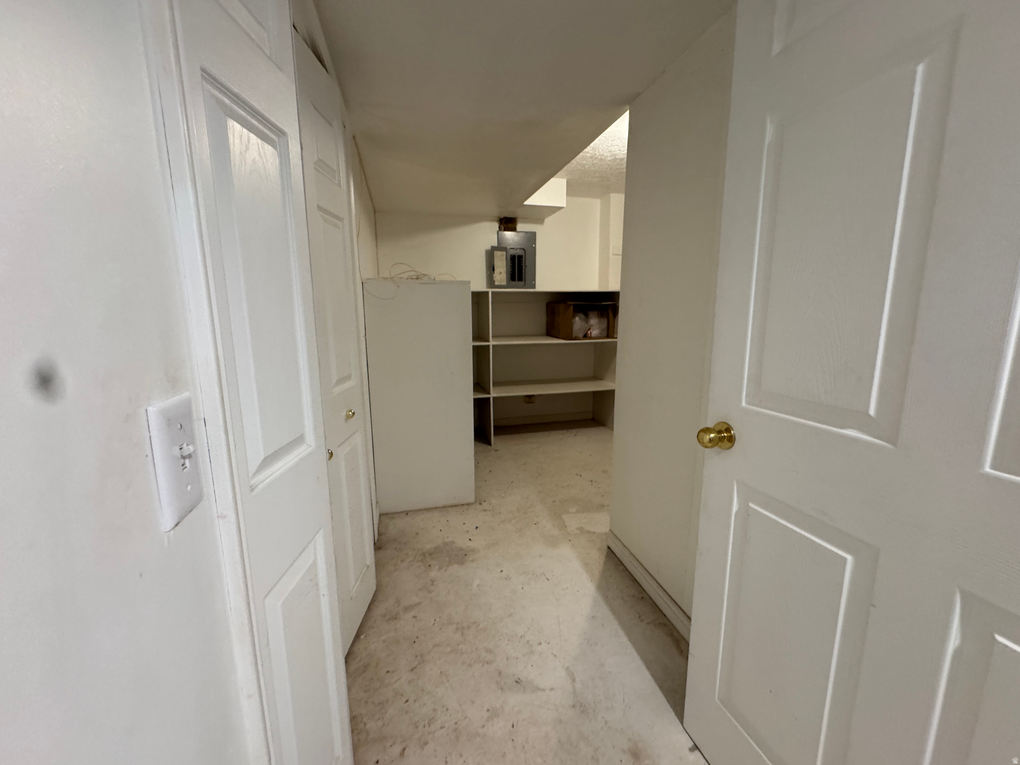ROLLING HILLS ESTATES SUB - Residential